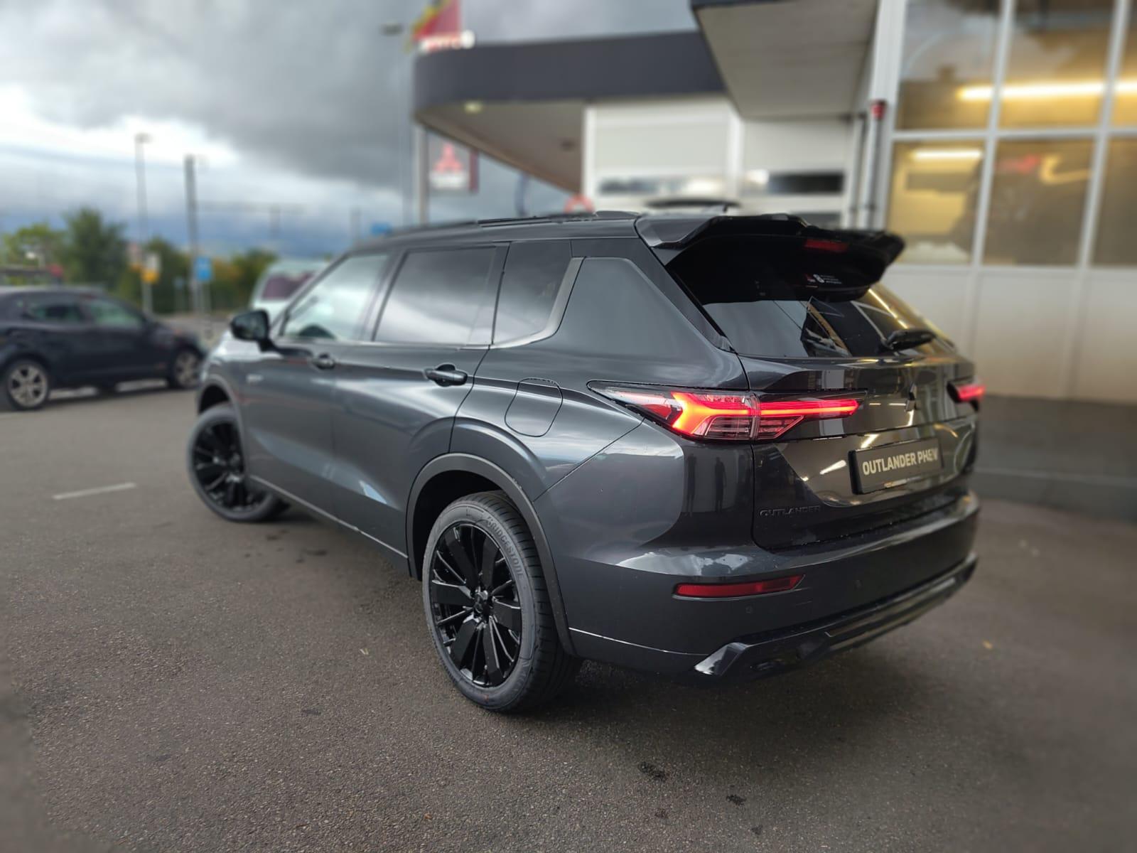 MITSUBISHI Outlander 2.4 PHEV Sport 4x4-image-5