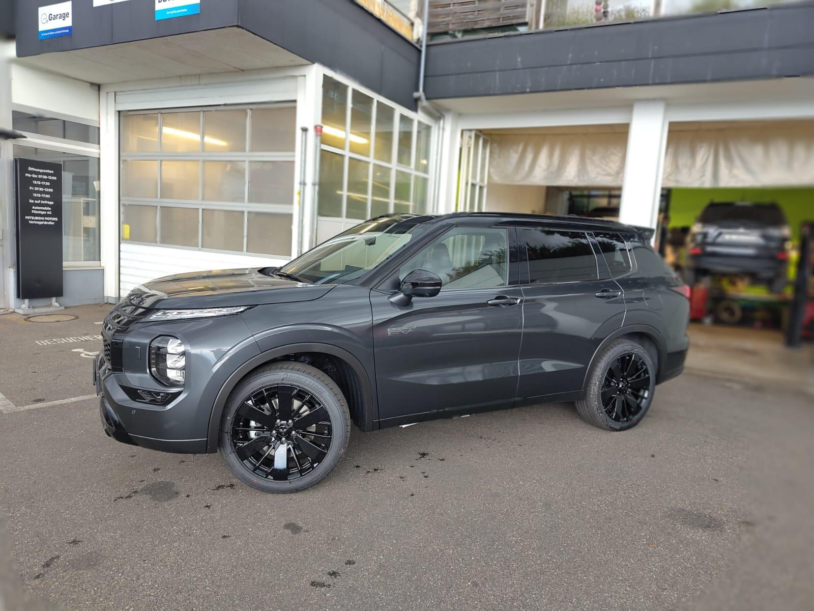 MITSUBISHI Outlander 2.4 PHEV Sport 4x4-image-3