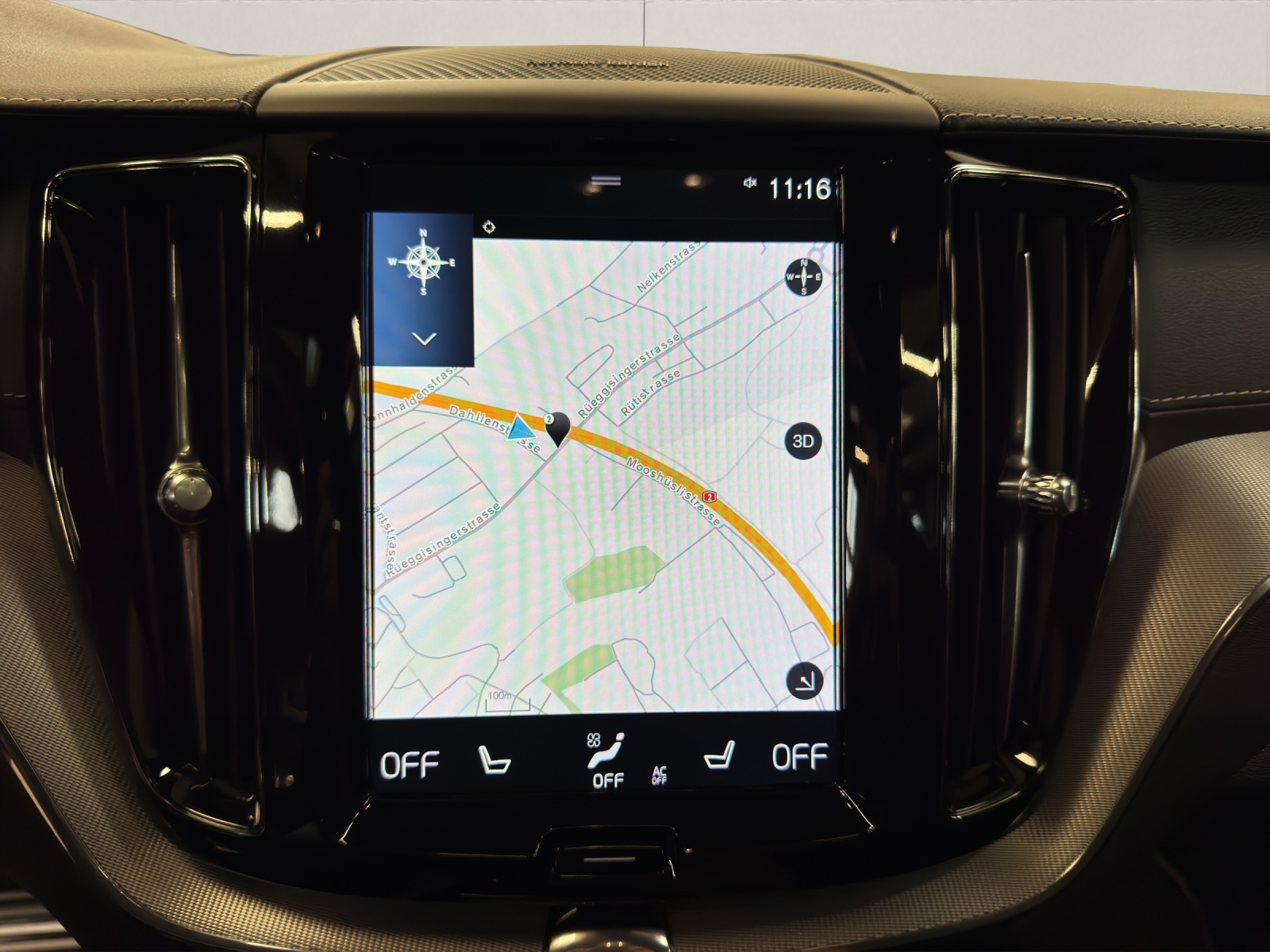 VOLVO XC60 2.0 T6 R-Design AWD-image-9