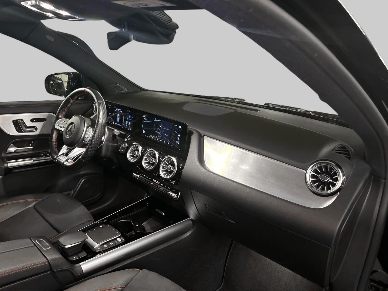 MERCEDES-BENZ GLA 35 AMG 4matic-image-10