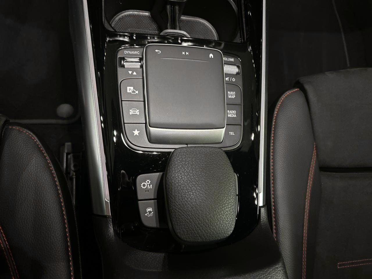 MERCEDES-BENZ GLA 35 AMG 4matic-image-14