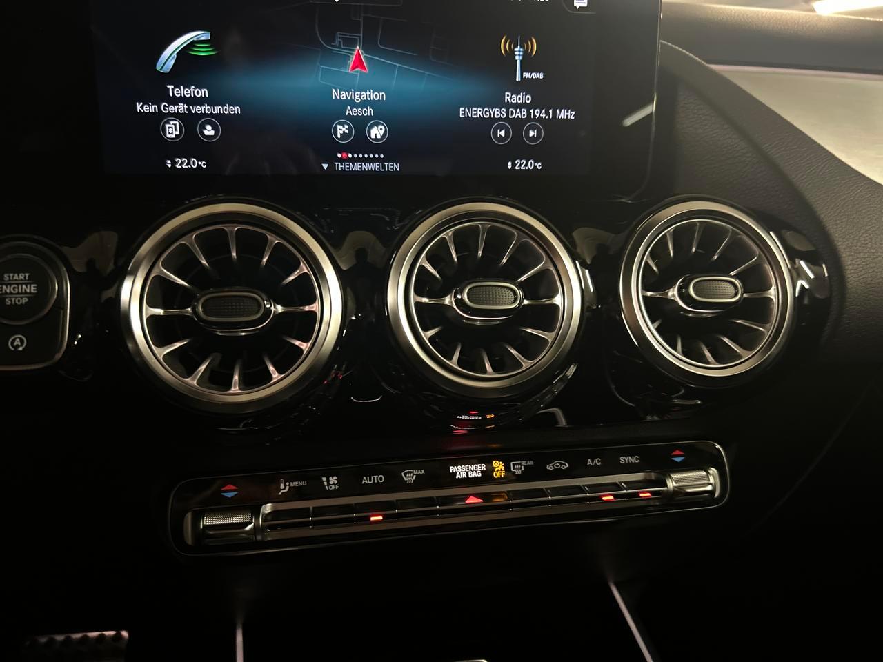 MERCEDES-BENZ GLA 35 AMG 4matic-image-22