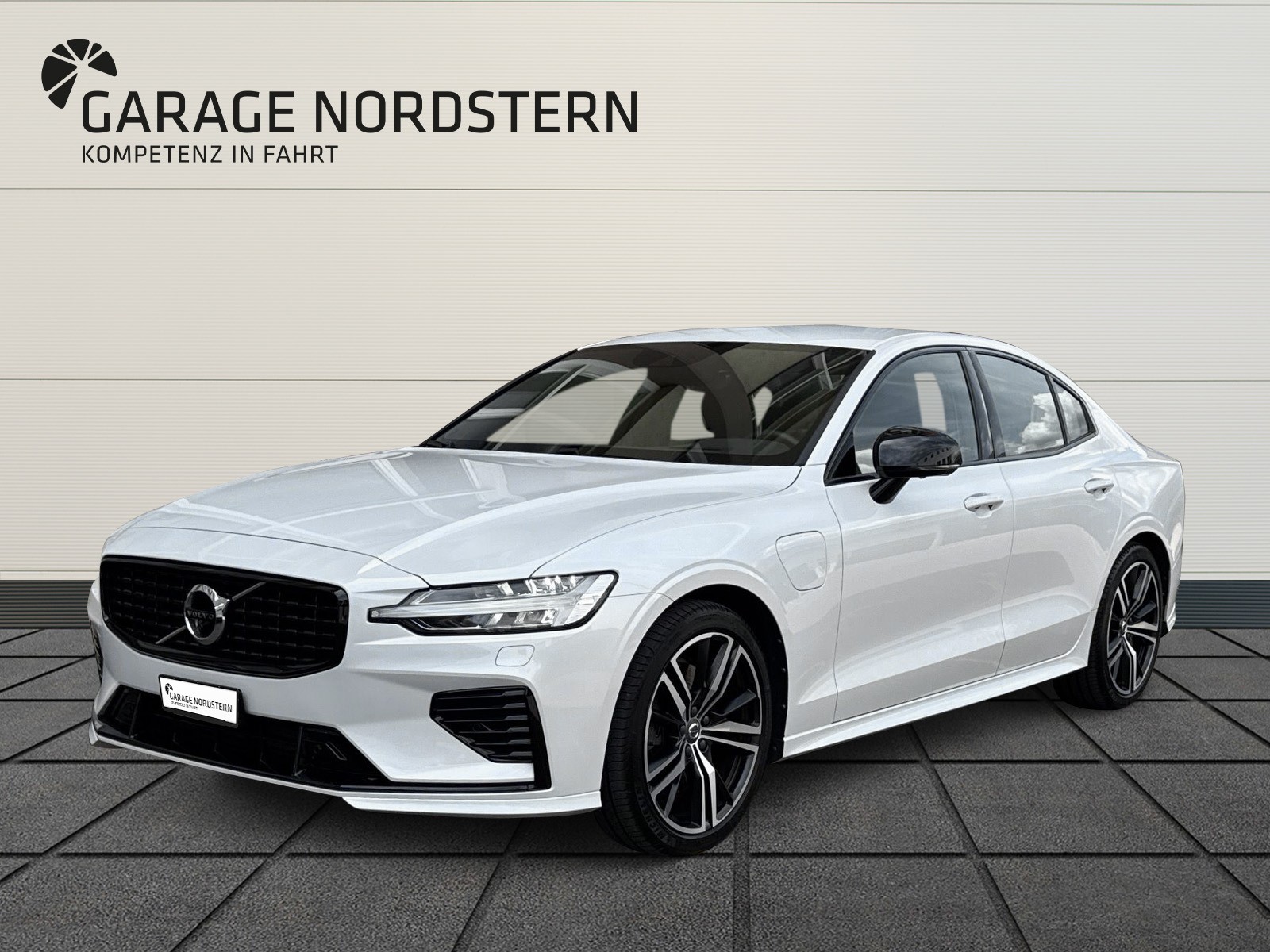 VOLVO S60 2.0 T8 TE R-Design eAWD