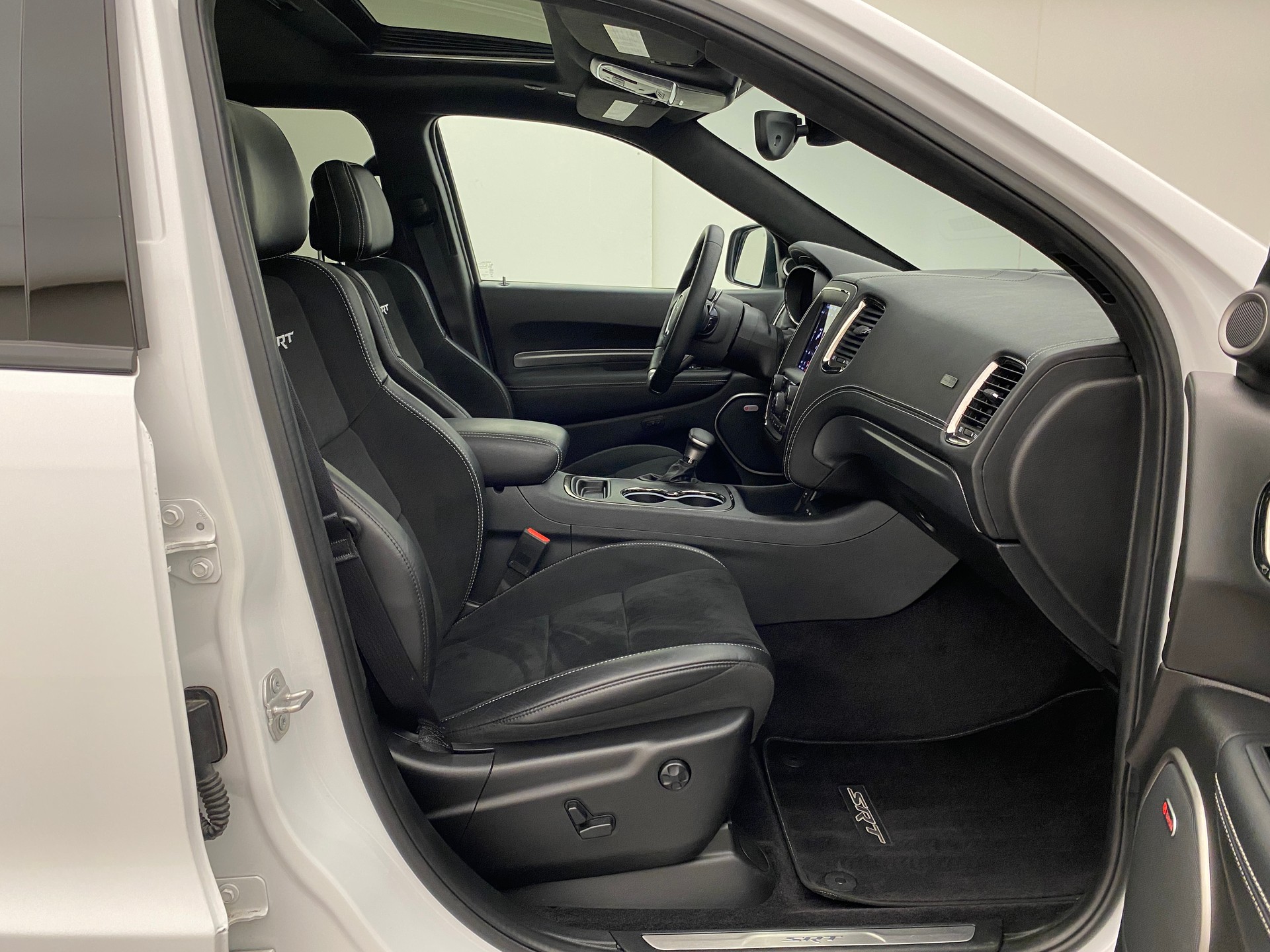 DODGE Durango 392 SRT-image-11