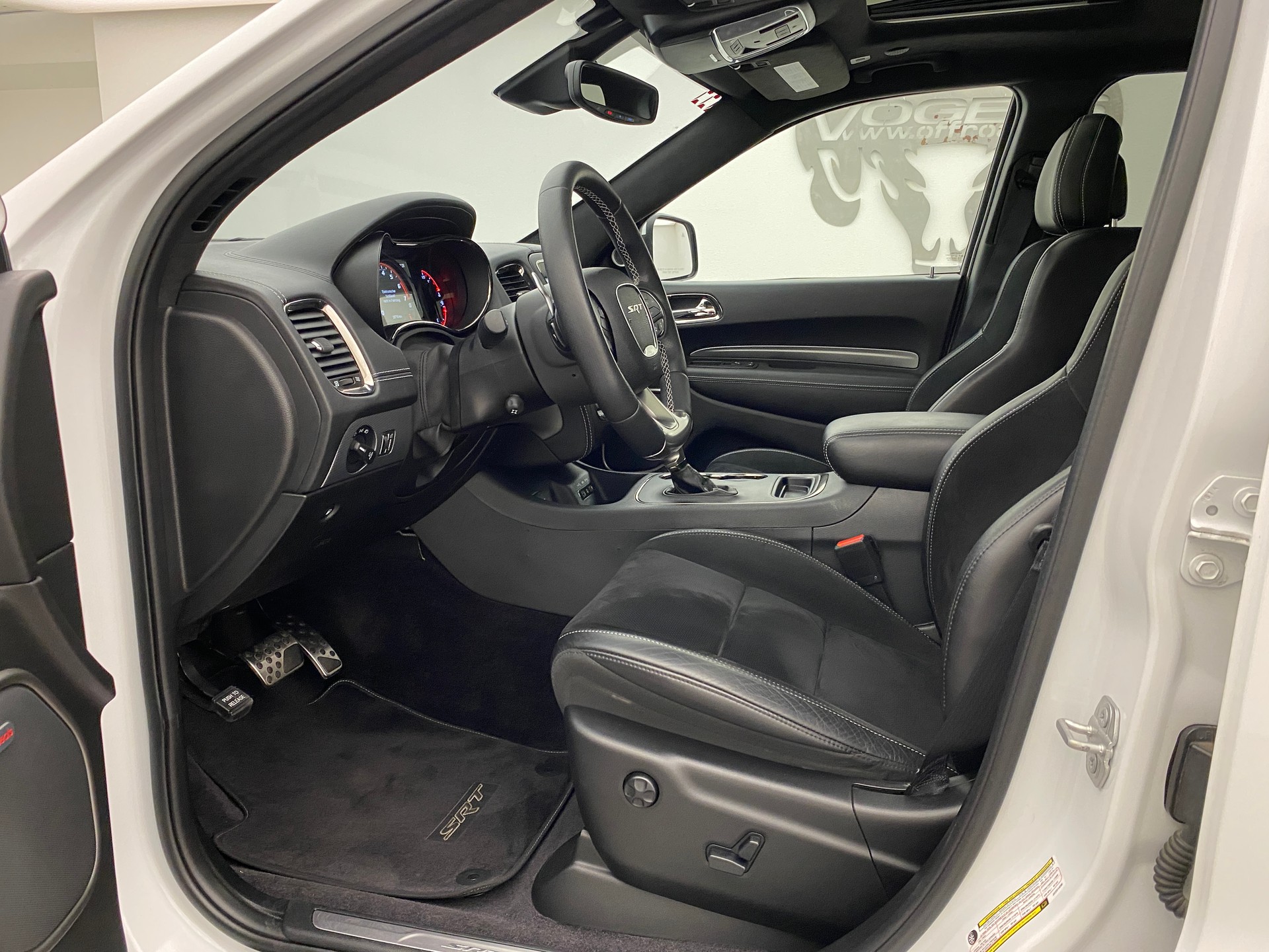 DODGE Durango 392 SRT-image-9