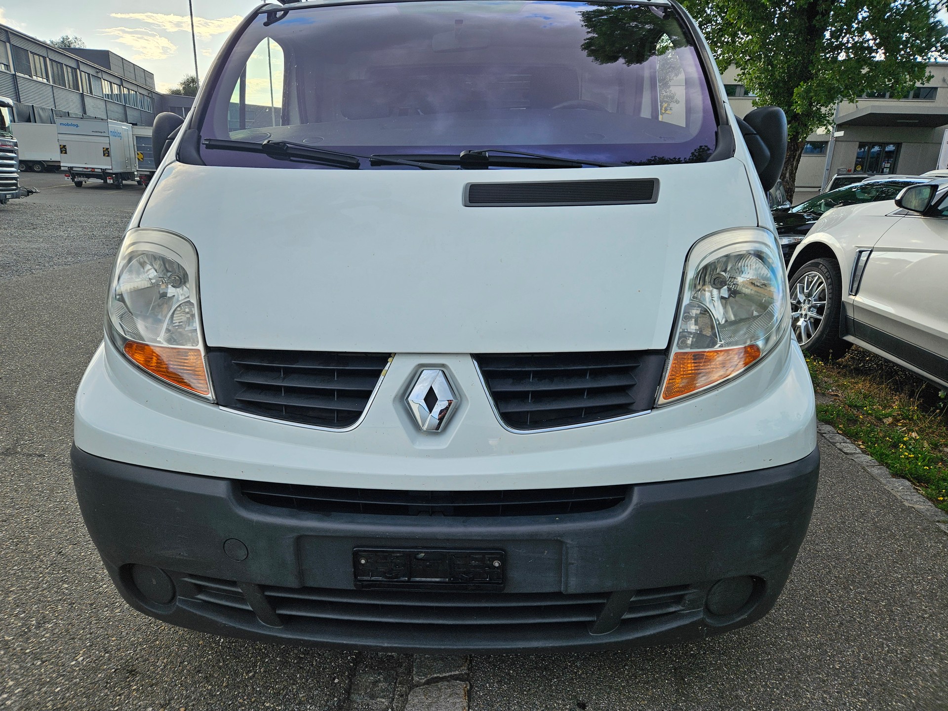 RENAULT Trafic 2.5 dCi 2.9t L2H1-image-2
