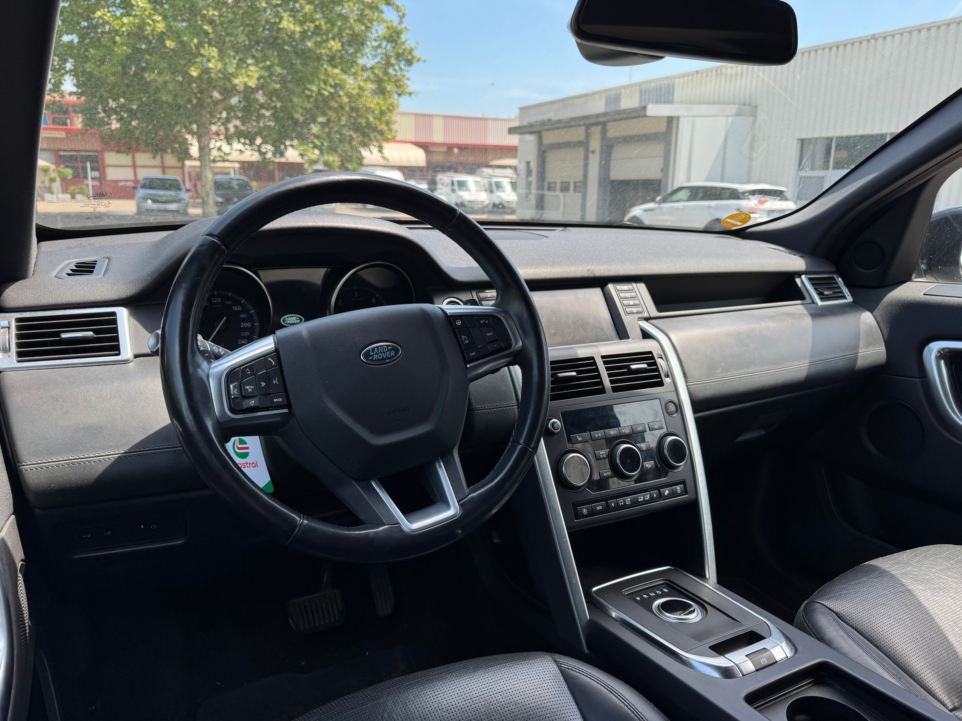 LAND ROVER Discovery Sport 2.0 TD4 Pure AT9-image-8