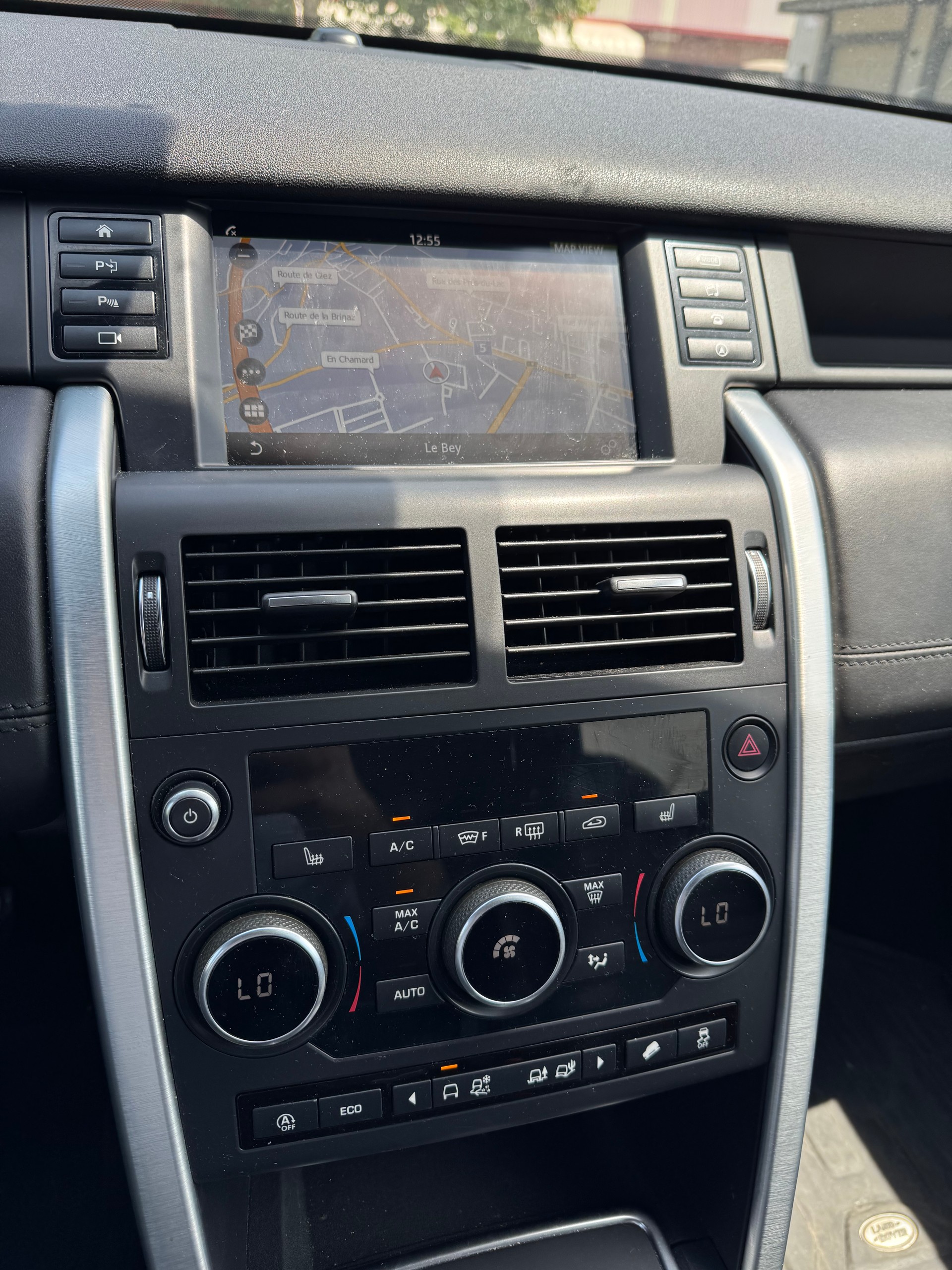 LAND ROVER Discovery Sport 2.0 TD4 Pure AT9-image-10