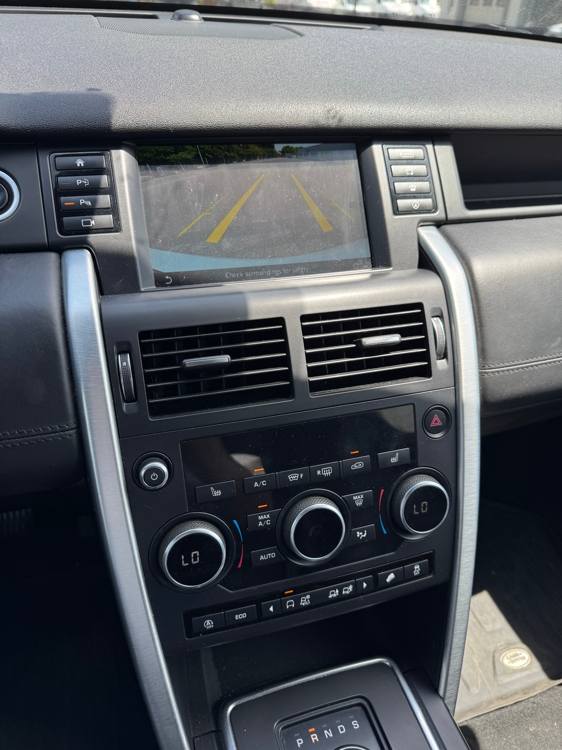 LAND ROVER Discovery Sport 2.0 TD4 Pure AT9-image-11