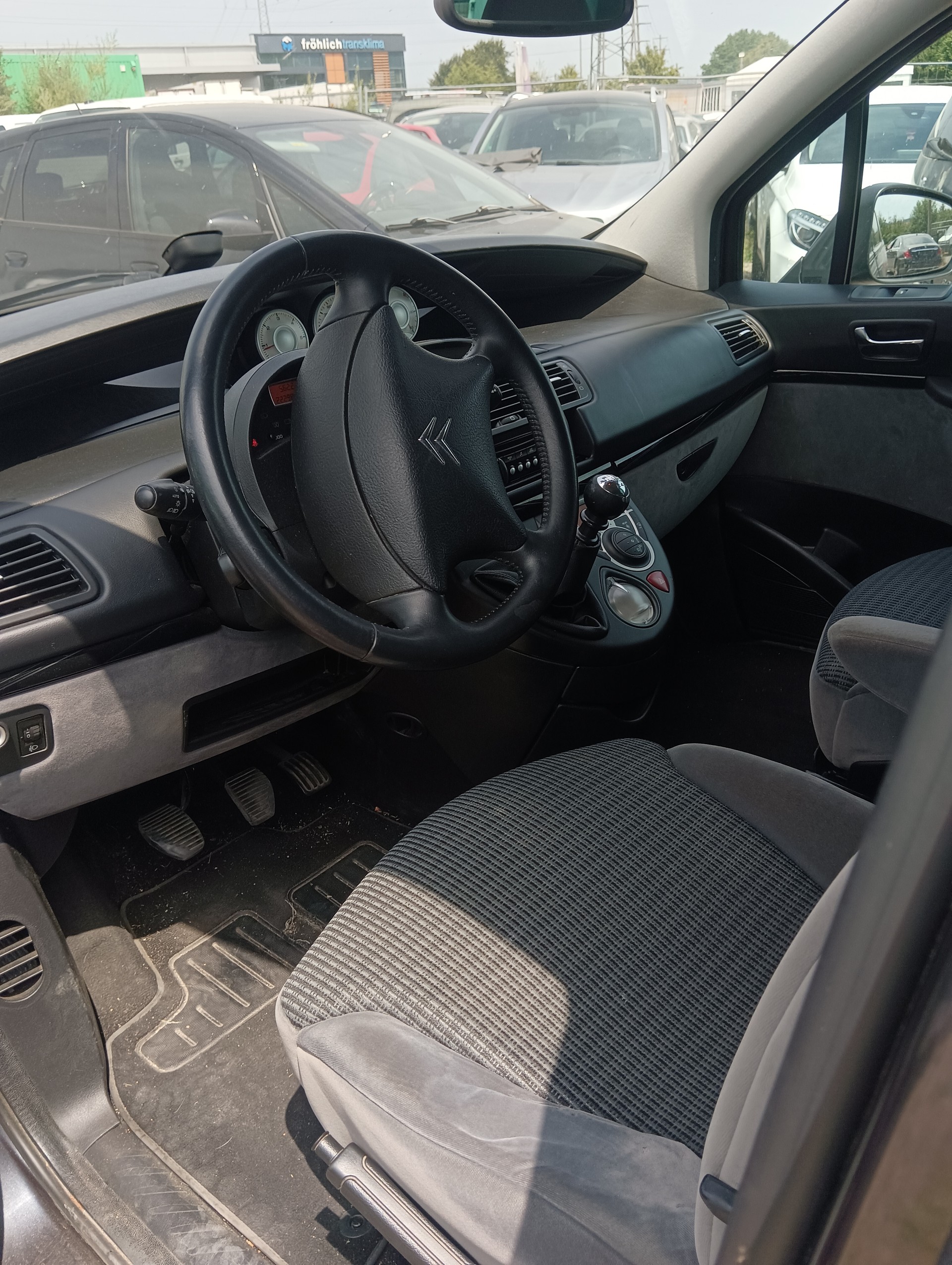 CITROEN C8 2.0 16V HDi Séduction-image-3
