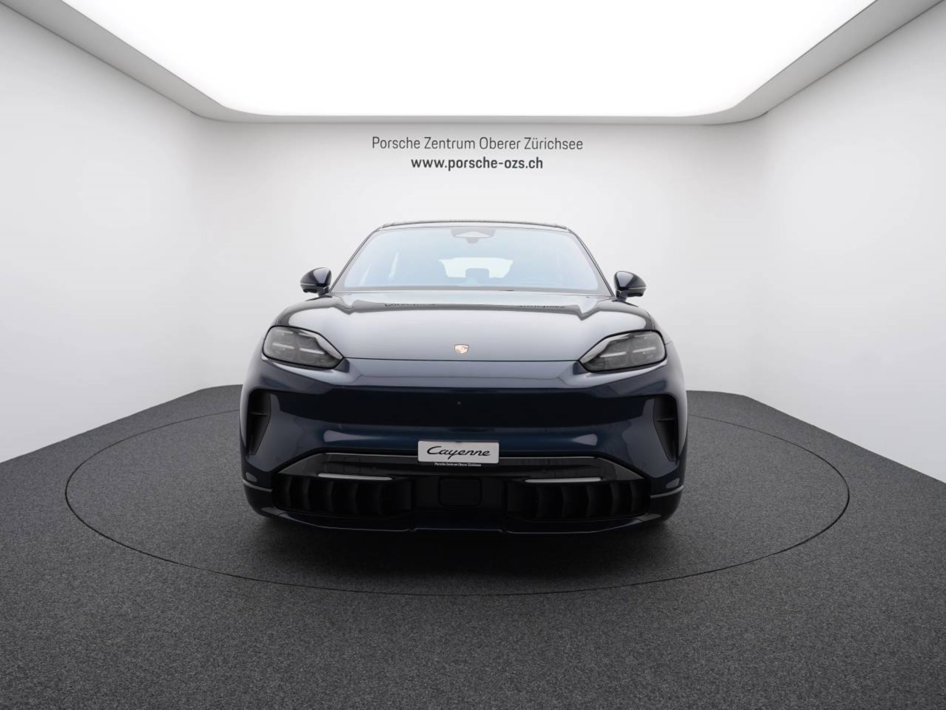 PORSCHE Cayenne Electric-image-9