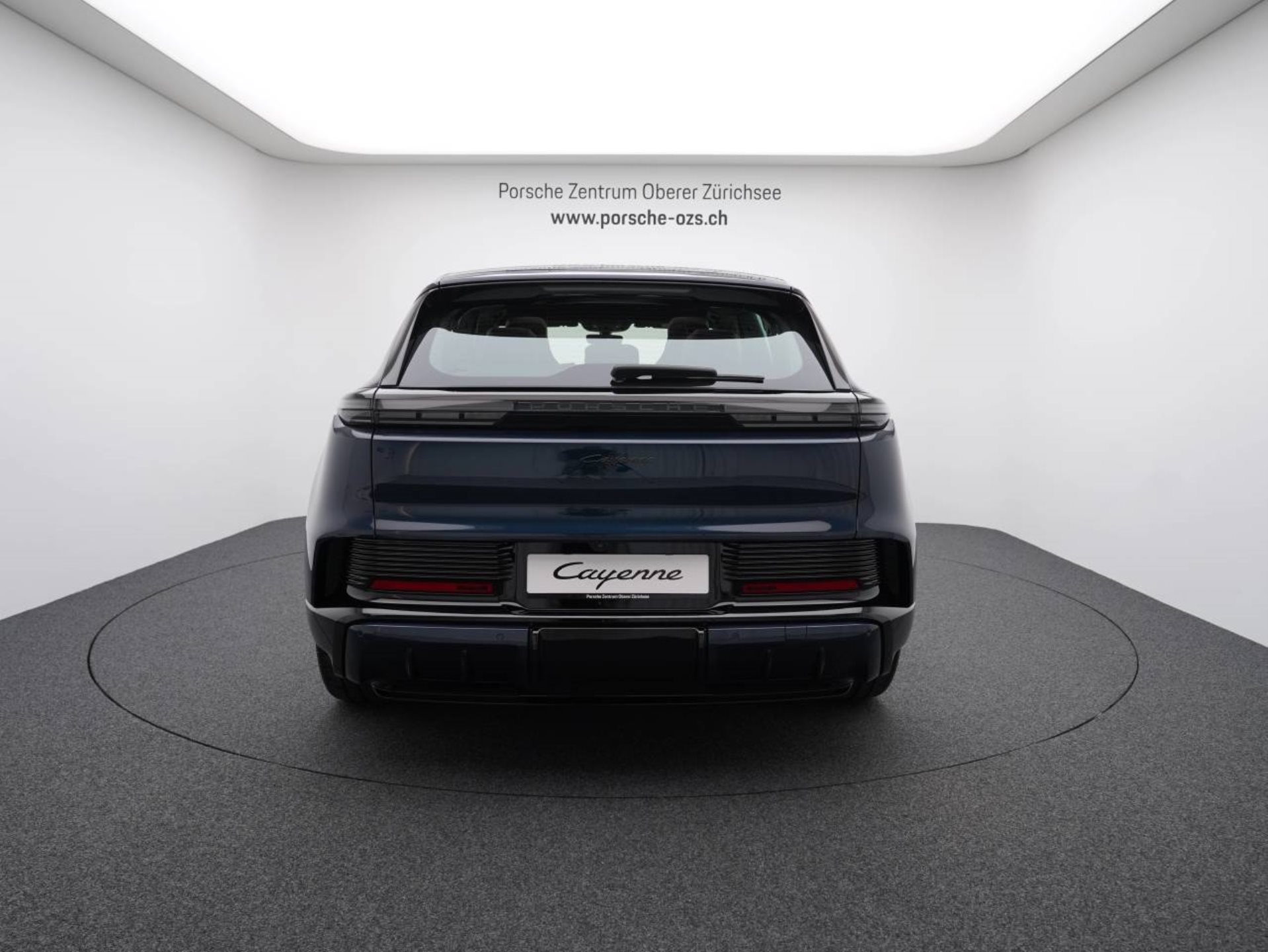 PORSCHE Cayenne Electric-image-5