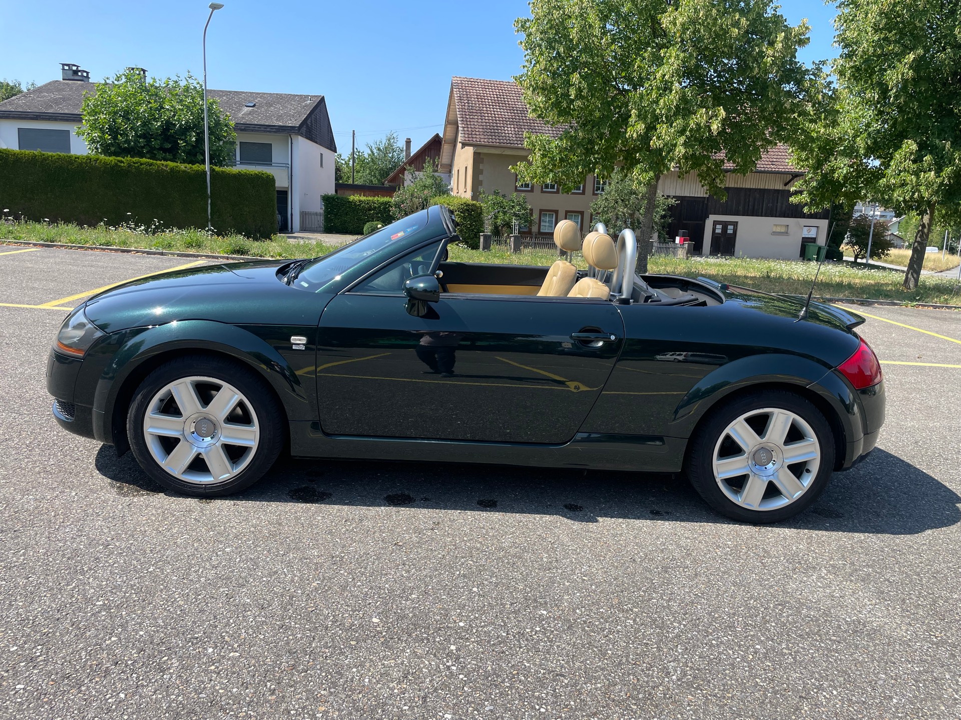 AUDI TT Roadster 1.8 T quattro-image-3