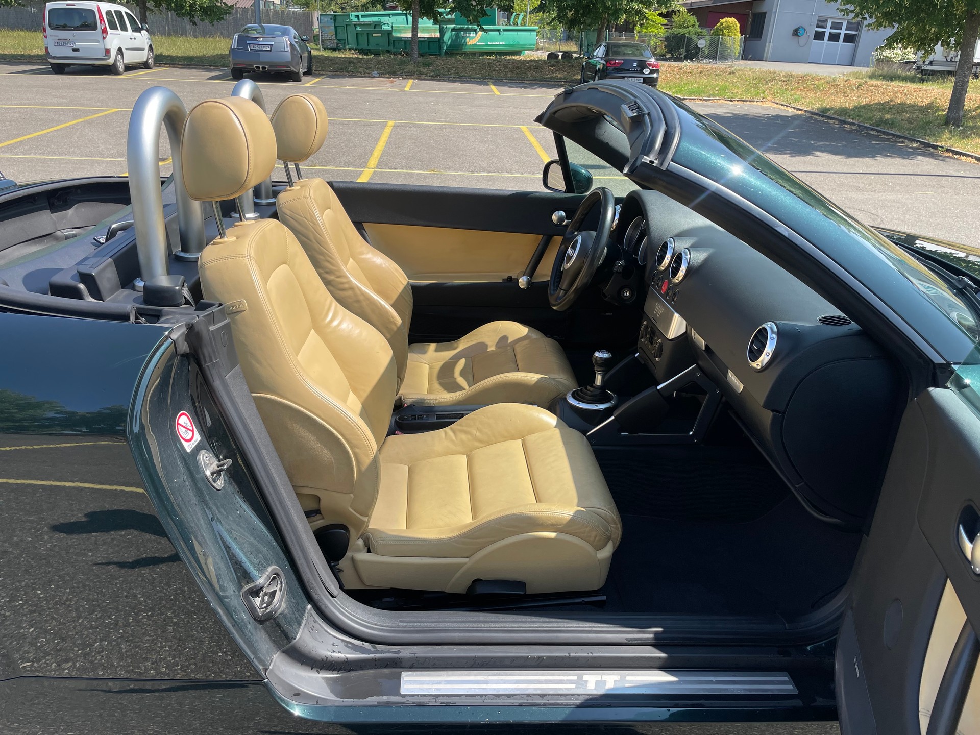 AUDI TT Roadster 1.8 T quattro-image-13