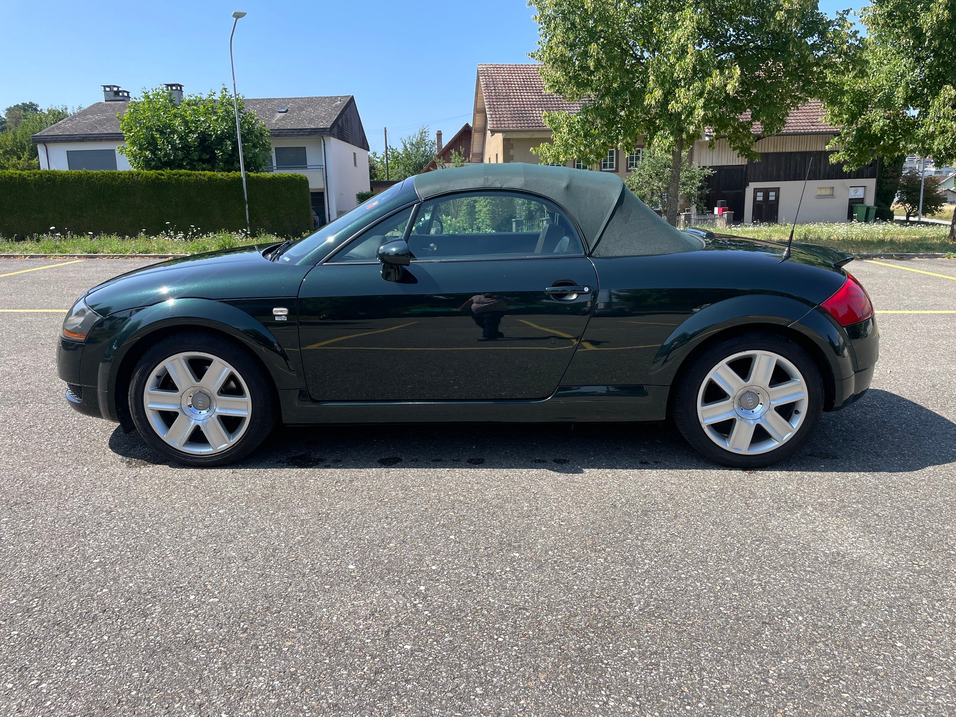 AUDI TT Roadster 1.8 T quattro-image-5