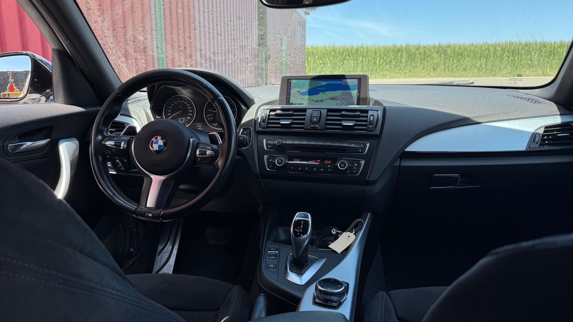 BMW M135i xDrive Steptronic-image-7