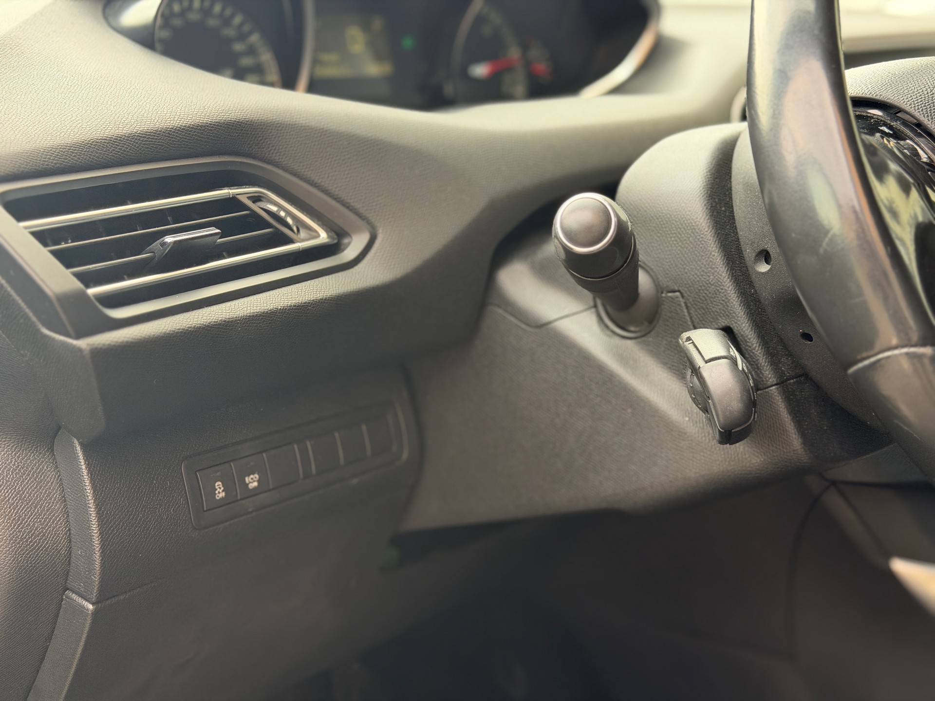 PEUGEOT 308 2.0 BlueHDI Active Automatic-image-12