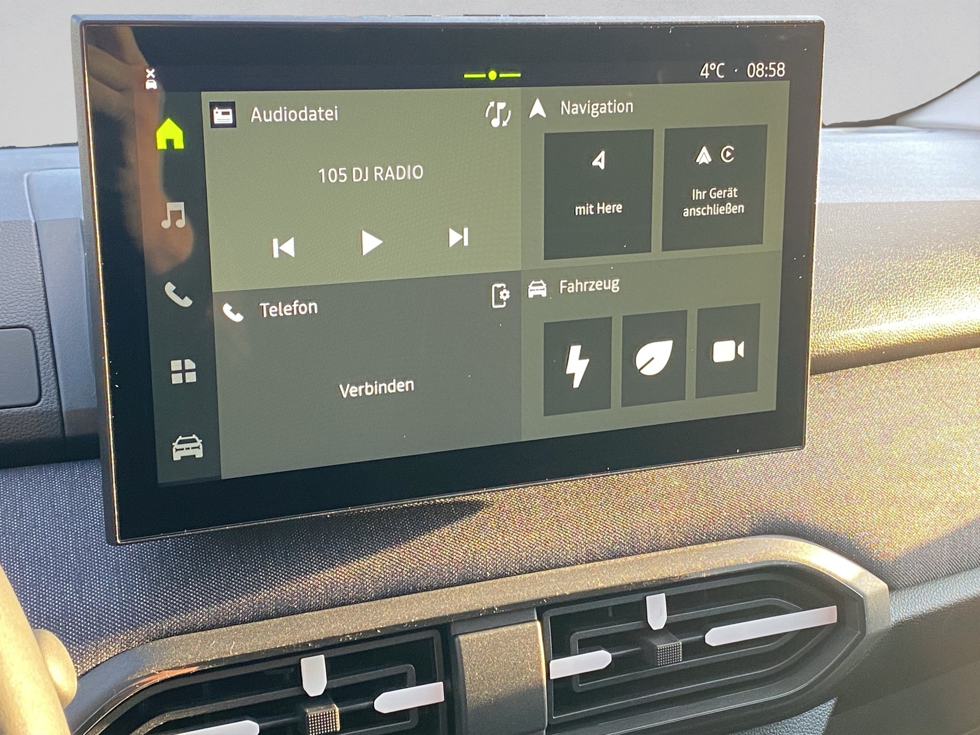 DACIA Jogger HEV 155 Journey-image-10