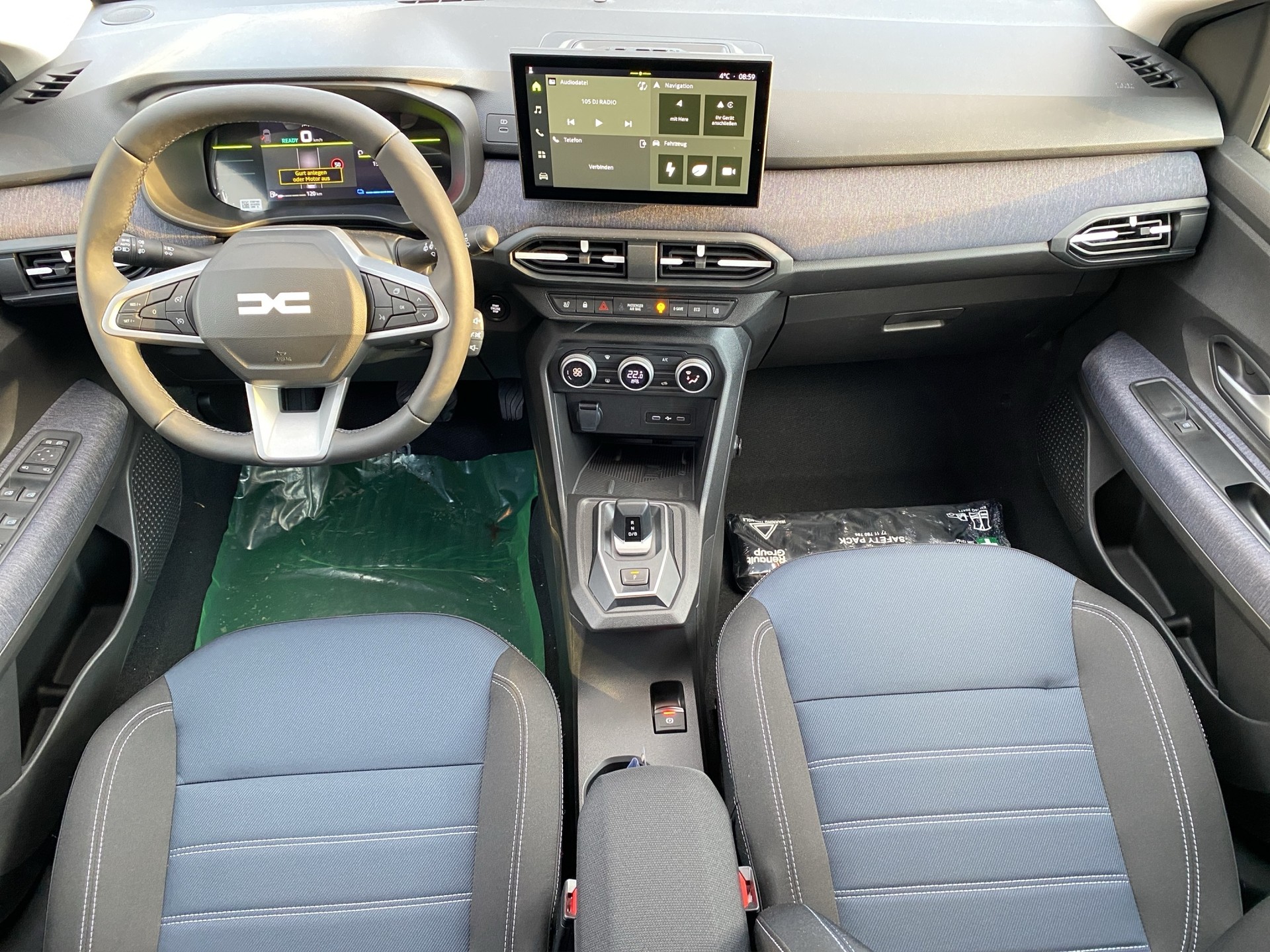 DACIA Jogger HEV 155 Journey-image-12