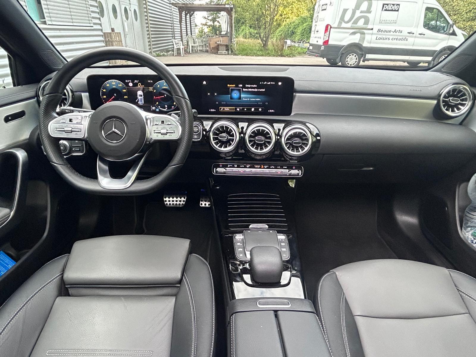 MERCEDES-BENZ A 200 AMG Line 4m-image-4