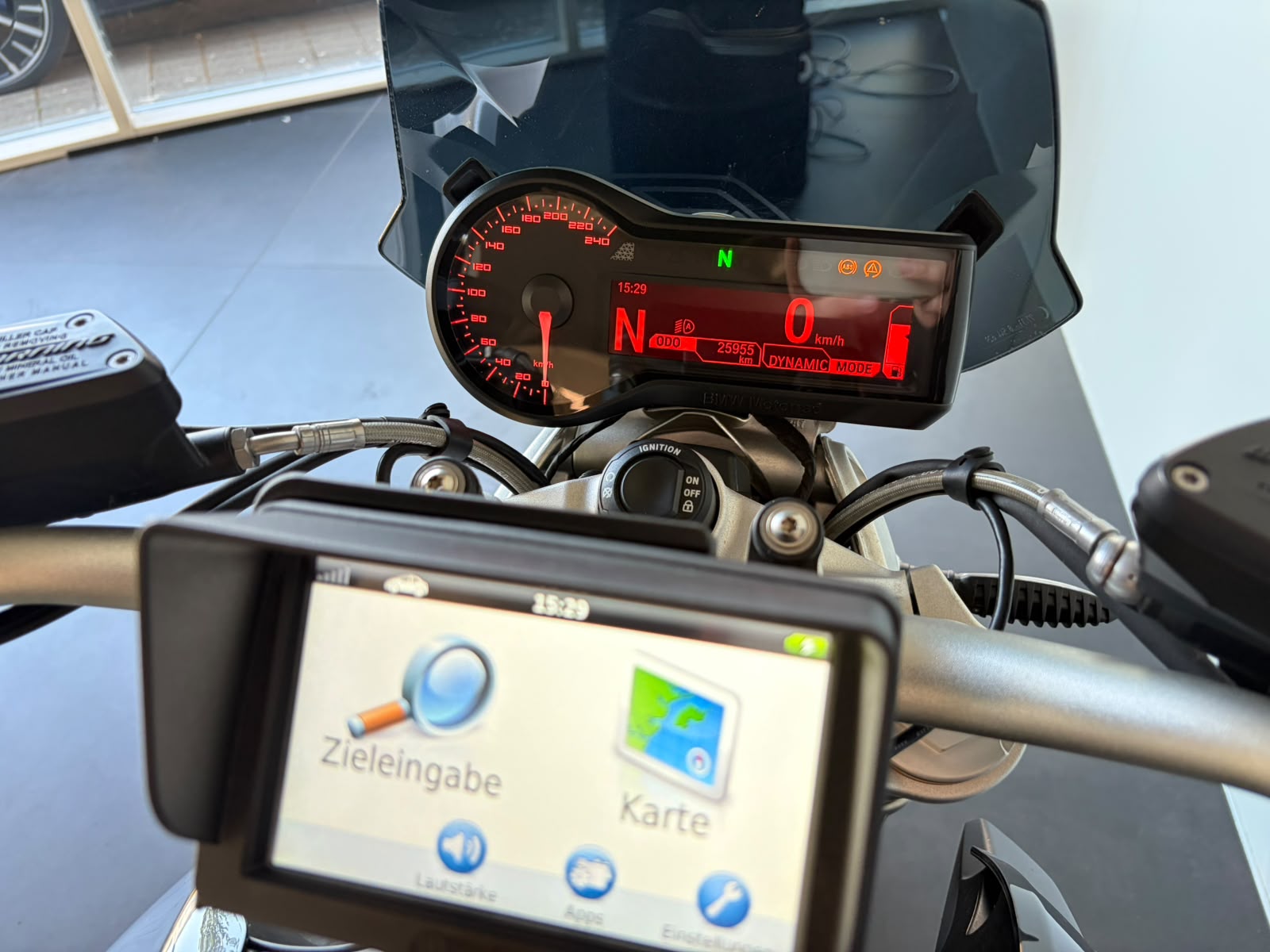 BMW R 1200 R ABS-image-9