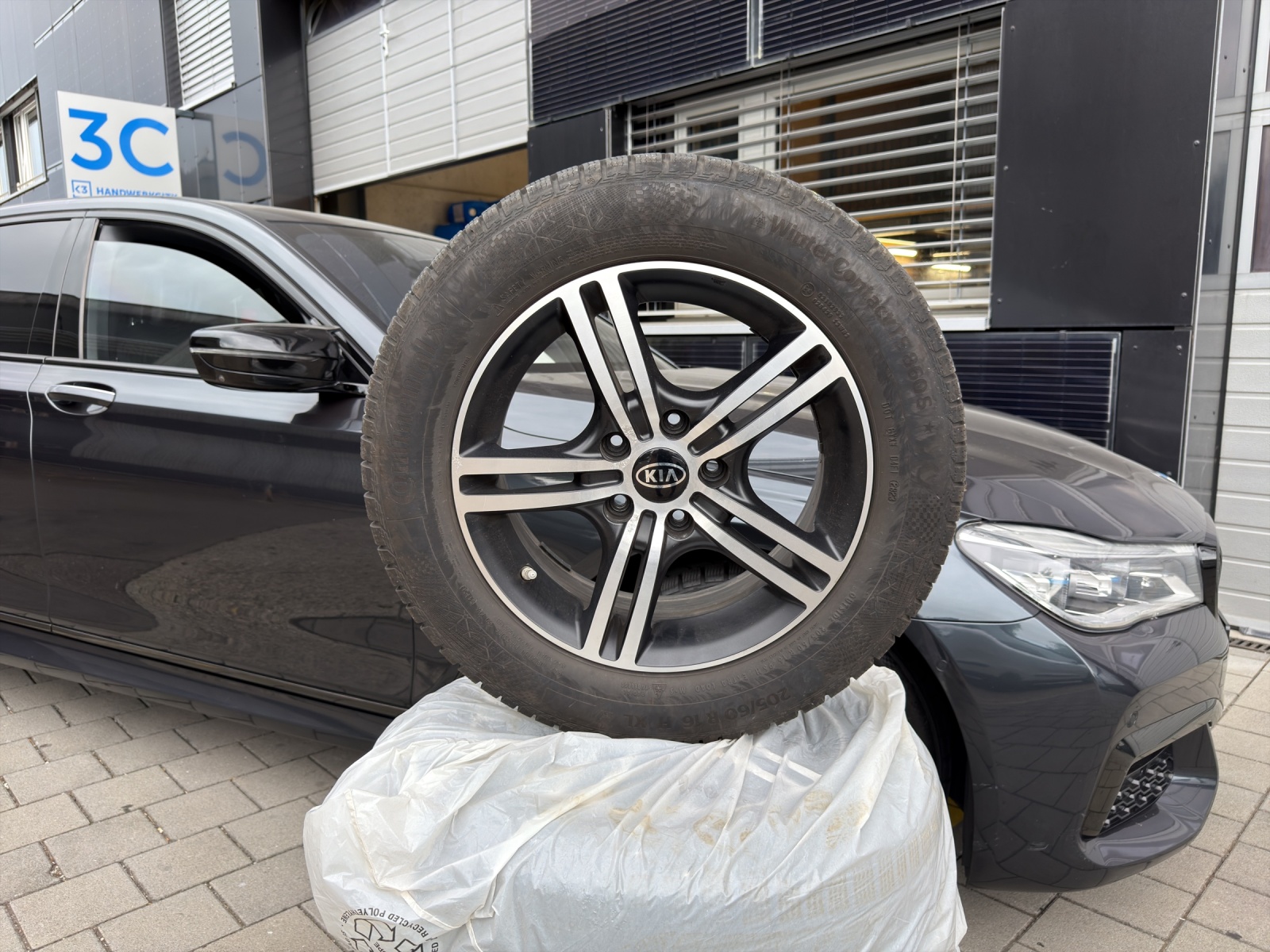 KIA Niro 1.6GDi Hybrid Style DCT-image-21