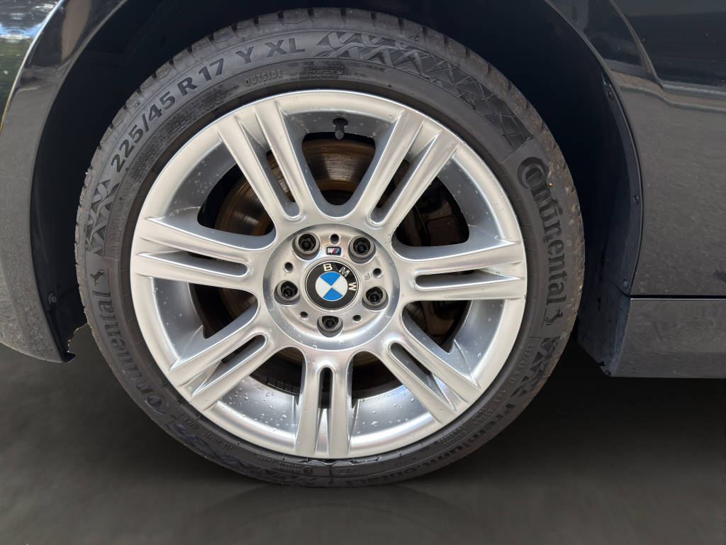 BMW 335i xDrive Touring-image-18
