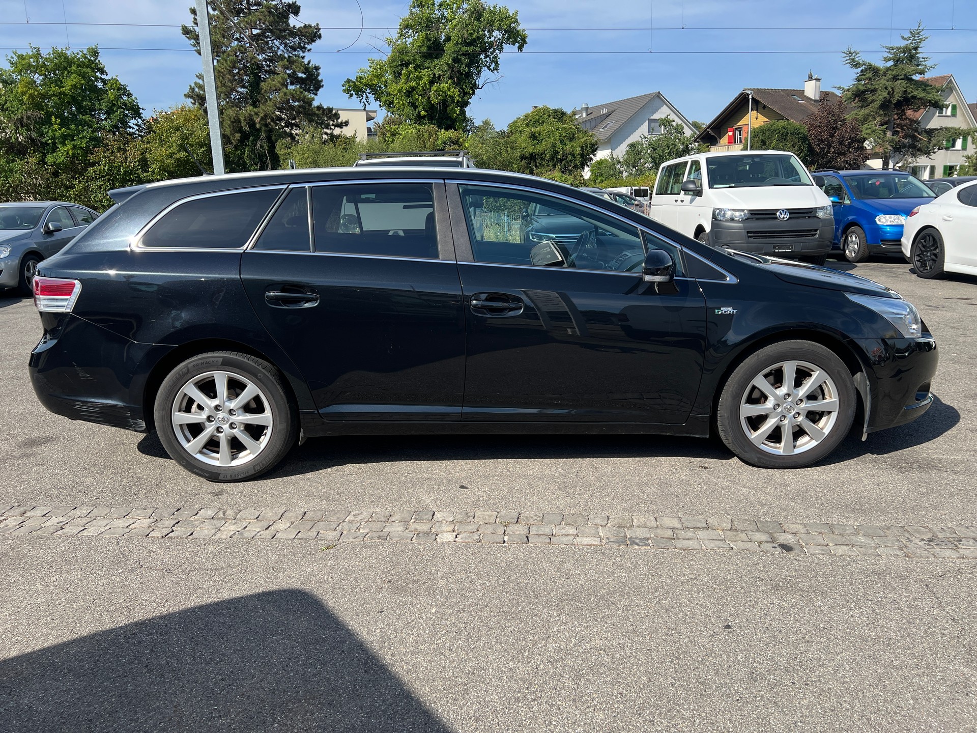 TOYOTA Avensis Sportswagon 2.2D-CAT Linea Luna A-image-7
