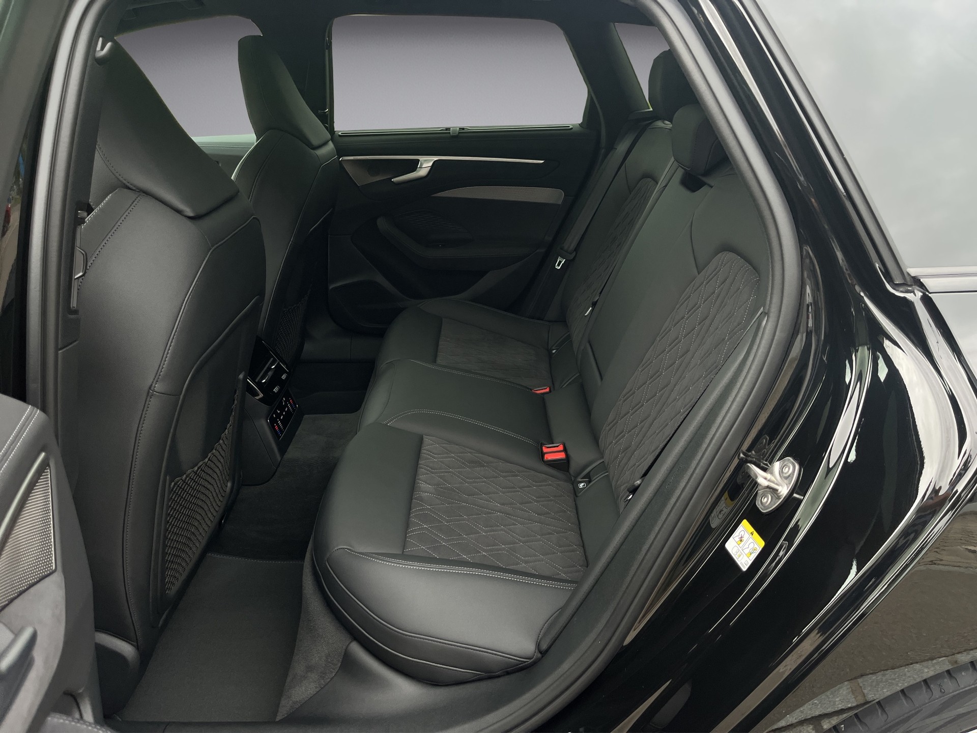 AUDI A6 Avant TFSI quattro 270 kW S tronic*New Modell*Panodach, Optikpaket-schwarz, Sportsitze, (5-Jahre Garantie)-image-11