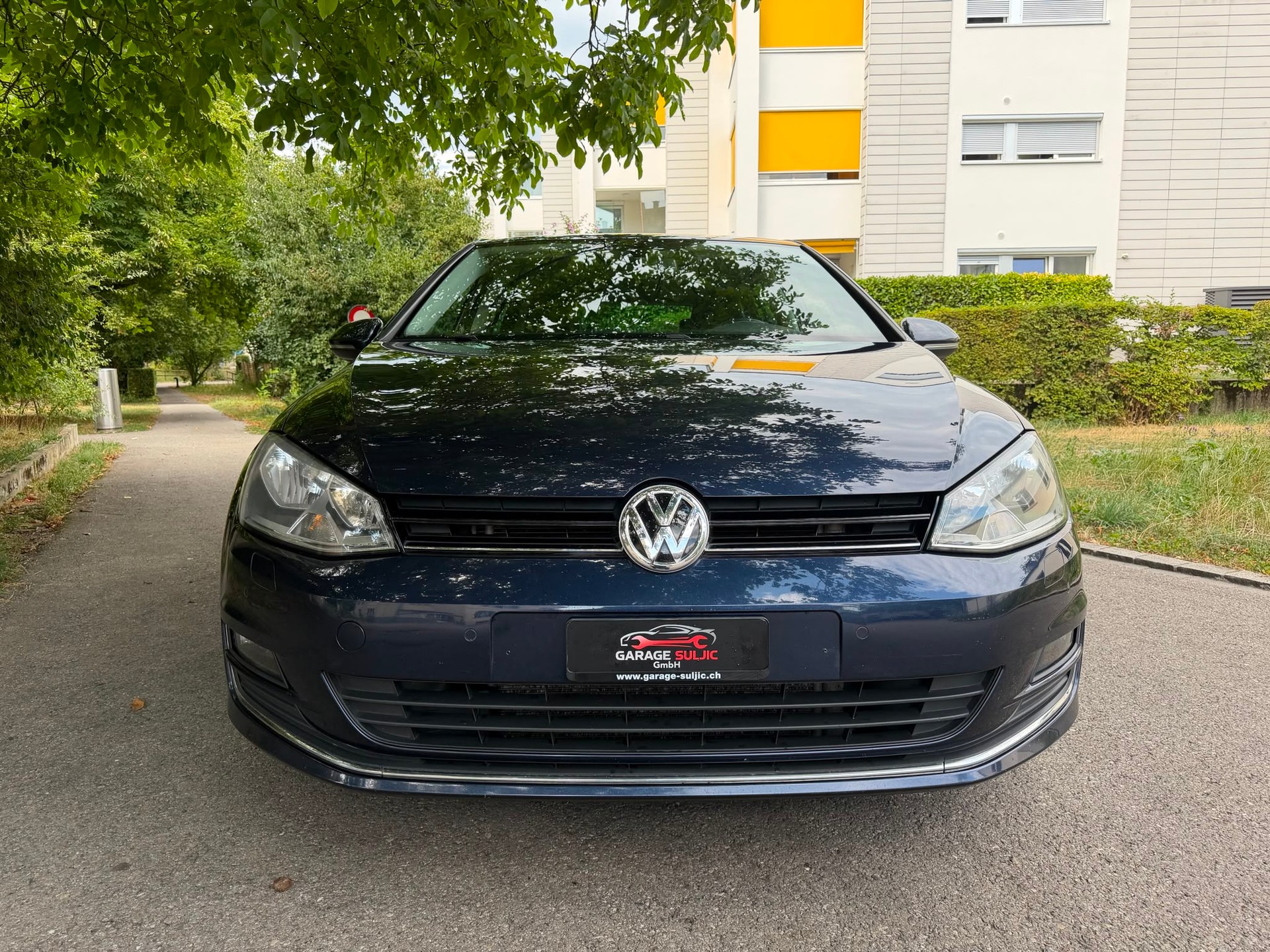 VW Golf 2.0 TDI Comfortline DSG-image-1