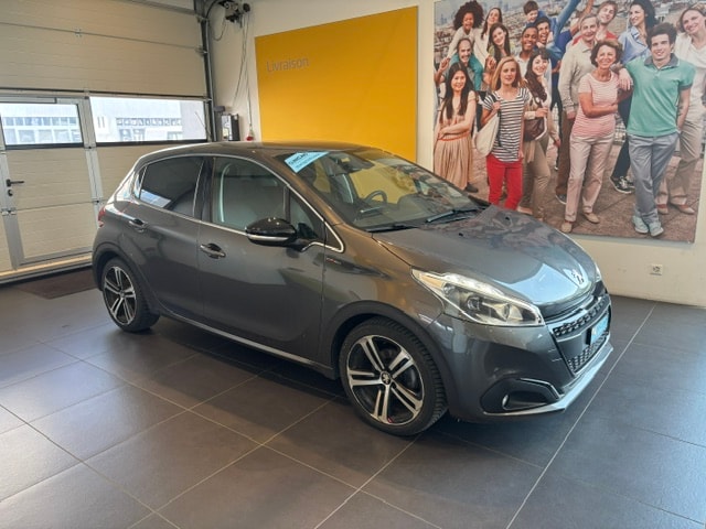 PEUGEOT 208 1.5 BlueHDi GT Line-image-0