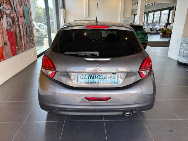 PEUGEOT 208 1.5 BlueHDi GT Line-image-6