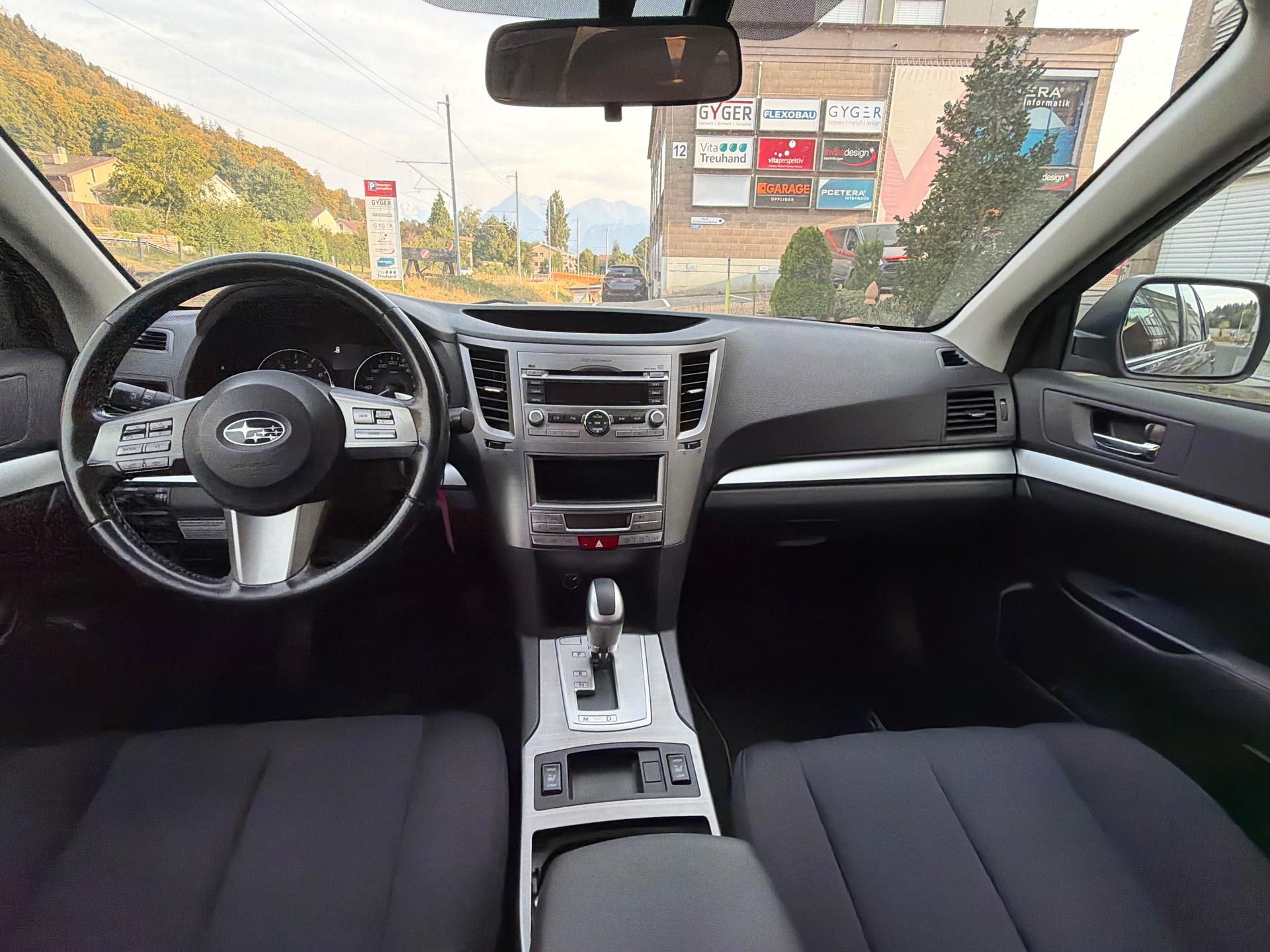 SUBARU Legacy 2.0i Swiss AWD Lineartronic-image-11