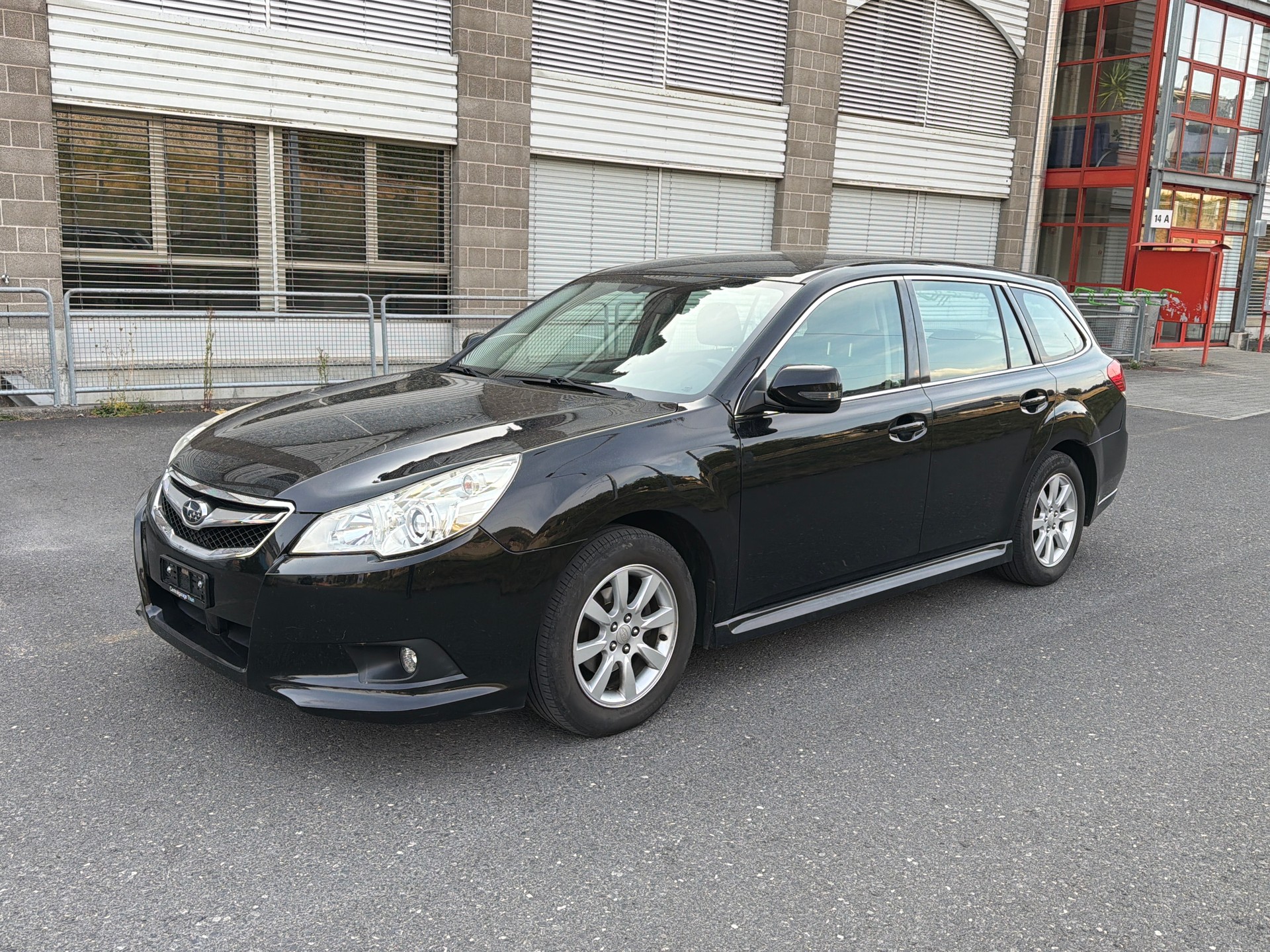 SUBARU Legacy 2.0i Swiss AWD Lineartronic-image-0