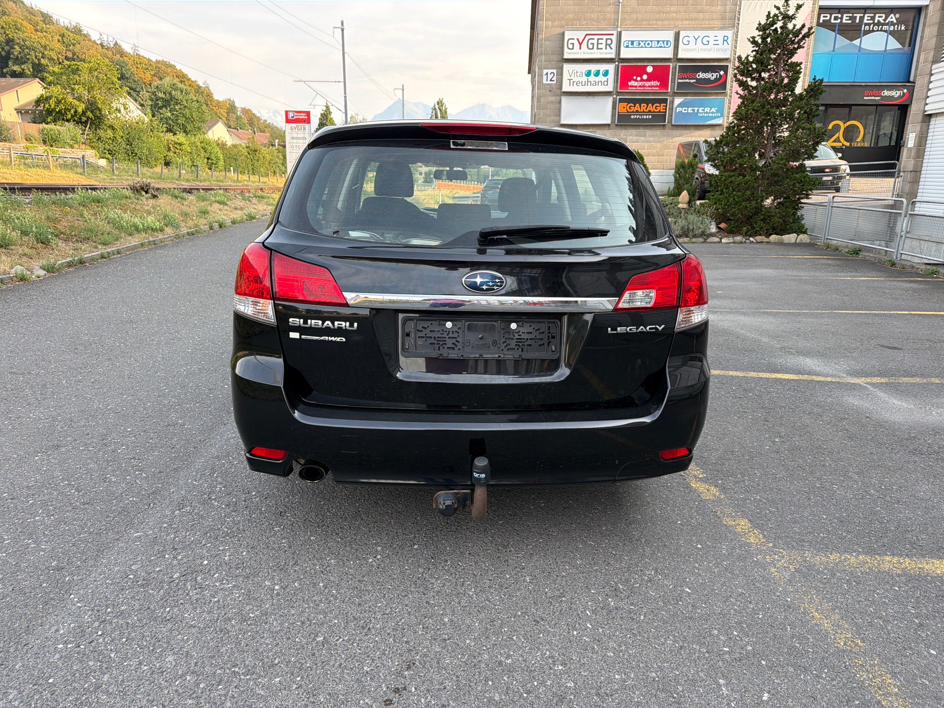 SUBARU Legacy 2.0i Swiss AWD Lineartronic-image-3