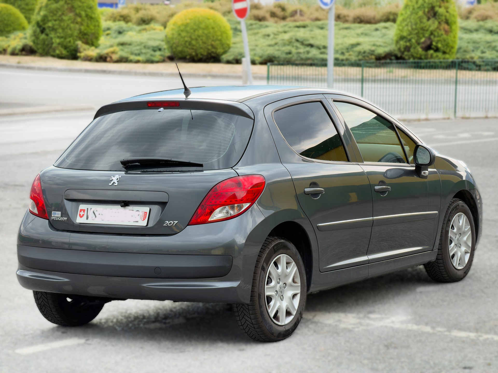 PEUGEOT 1.4 Urban-image-3