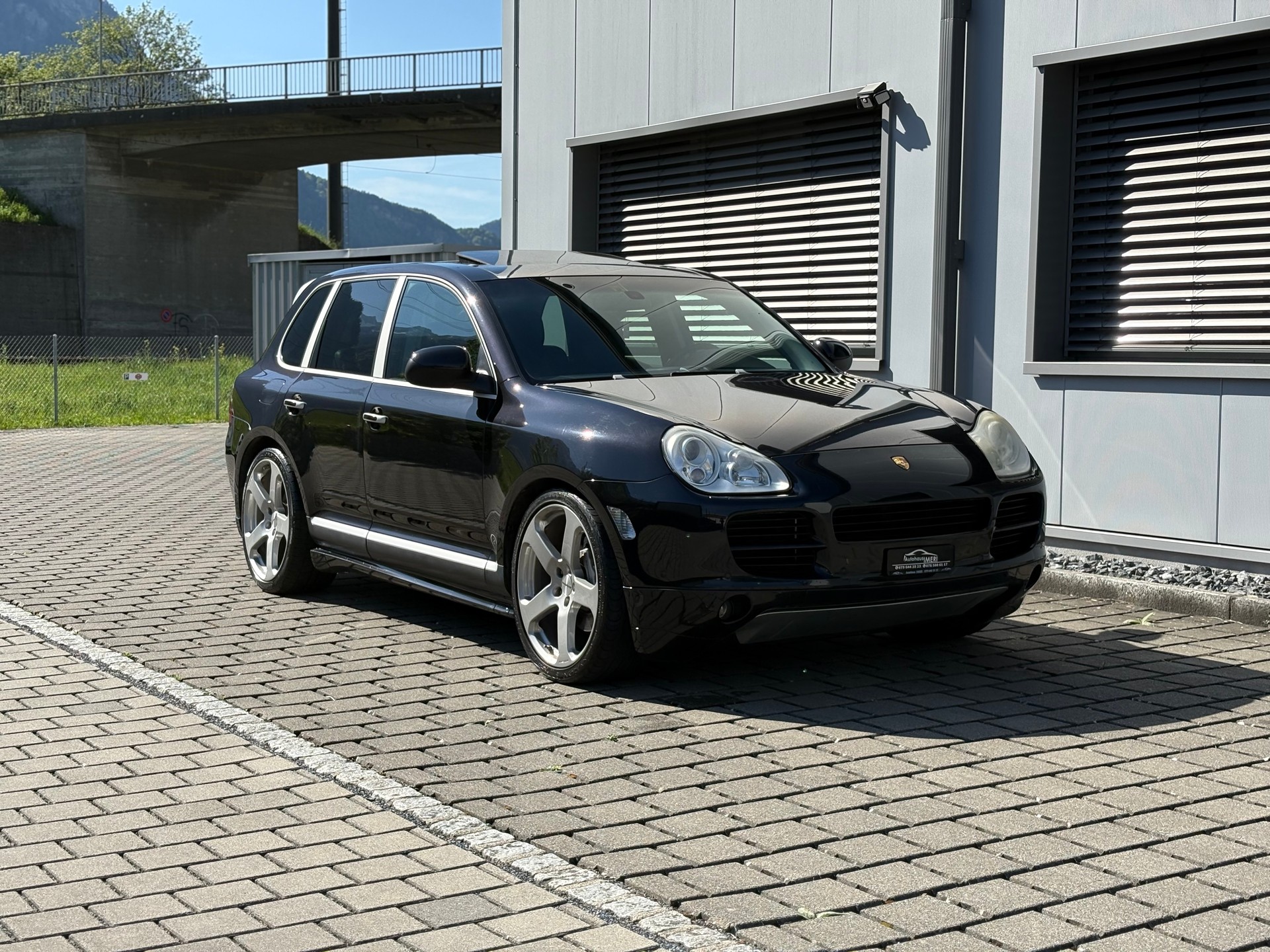 PORSCHE Cayenne S-image-3