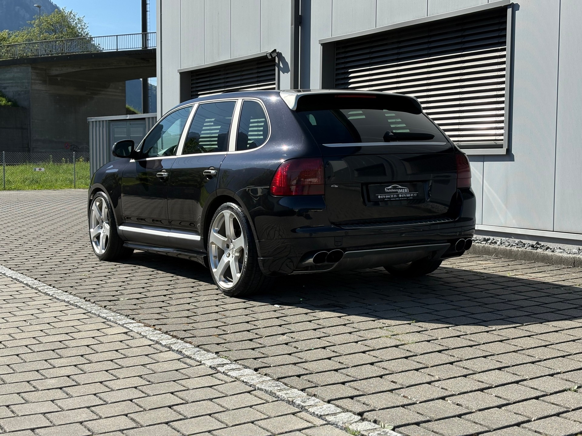 PORSCHE Cayenne S-image-5