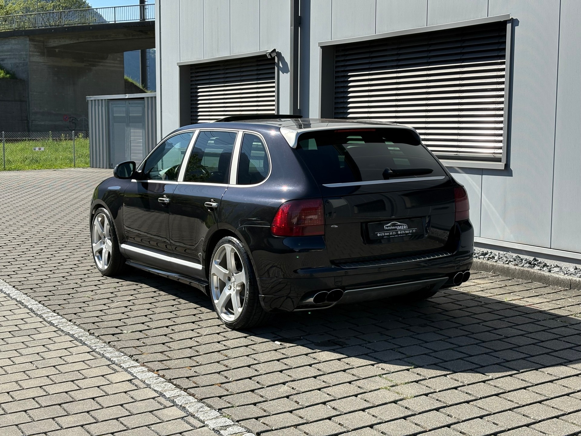 PORSCHE Cayenne S-image-4