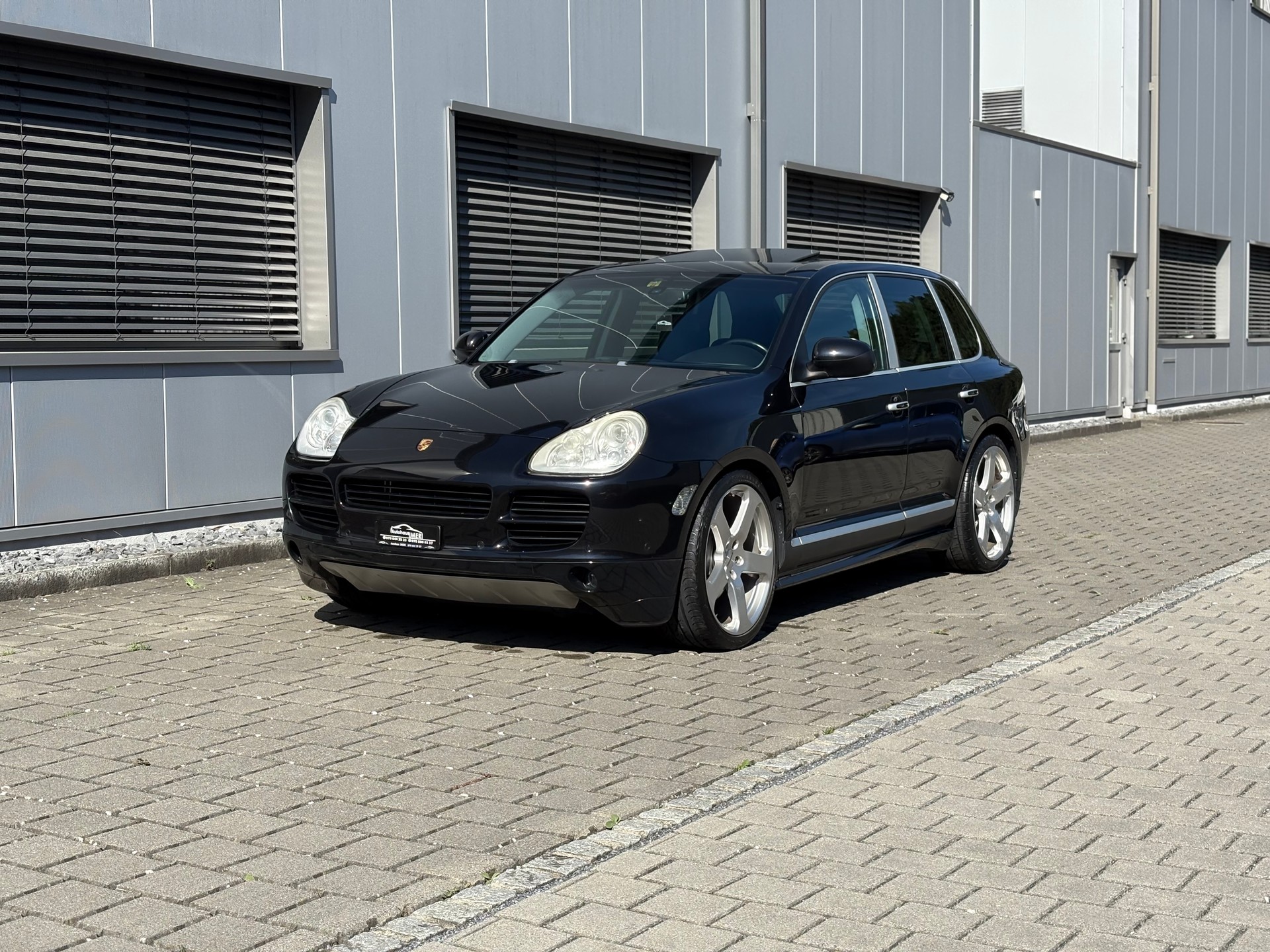 PORSCHE Cayenne S-image-1