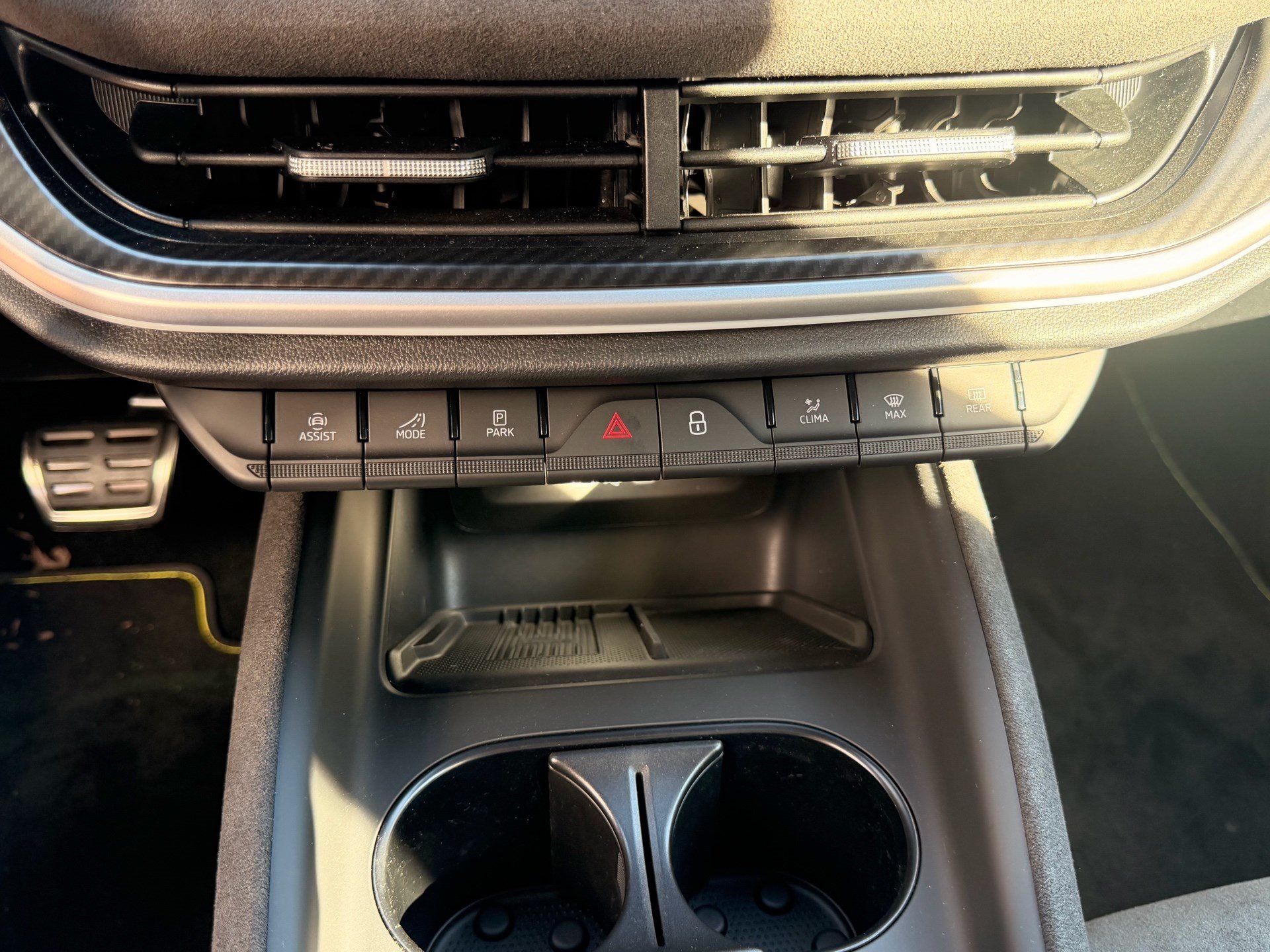 SKODA Elroq RS Lounge *** 4 JAHRE SKODA WERKSGARANTIE ***-image-24
