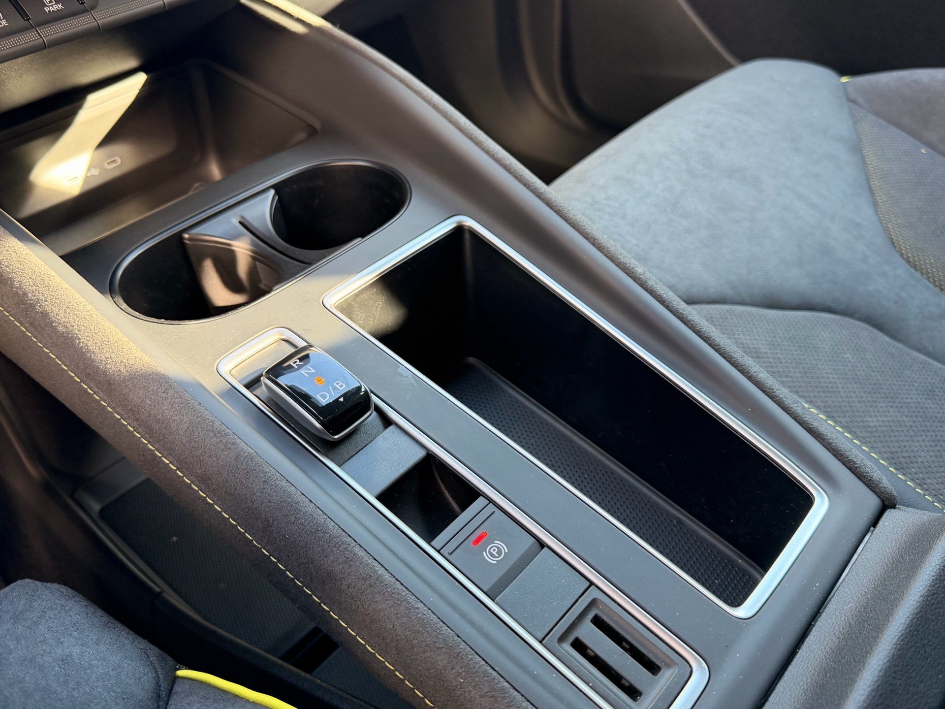 SKODA Elroq RS Lounge *** 4 JAHRE SKODA WERKSGARANTIE ***-image-25