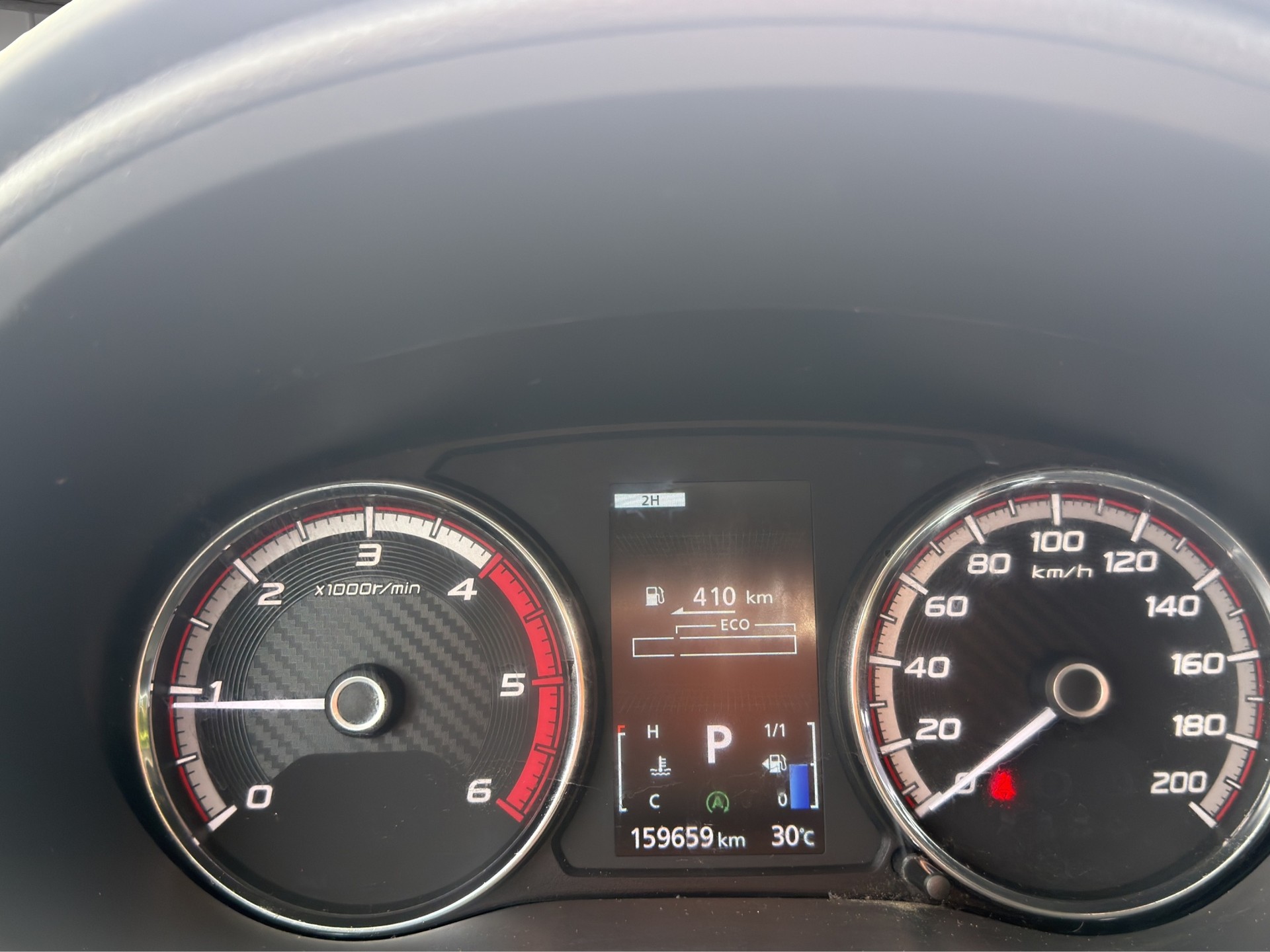 MITSUBISHI L 200 2.2 Diamond Double Cab Automat-image-8