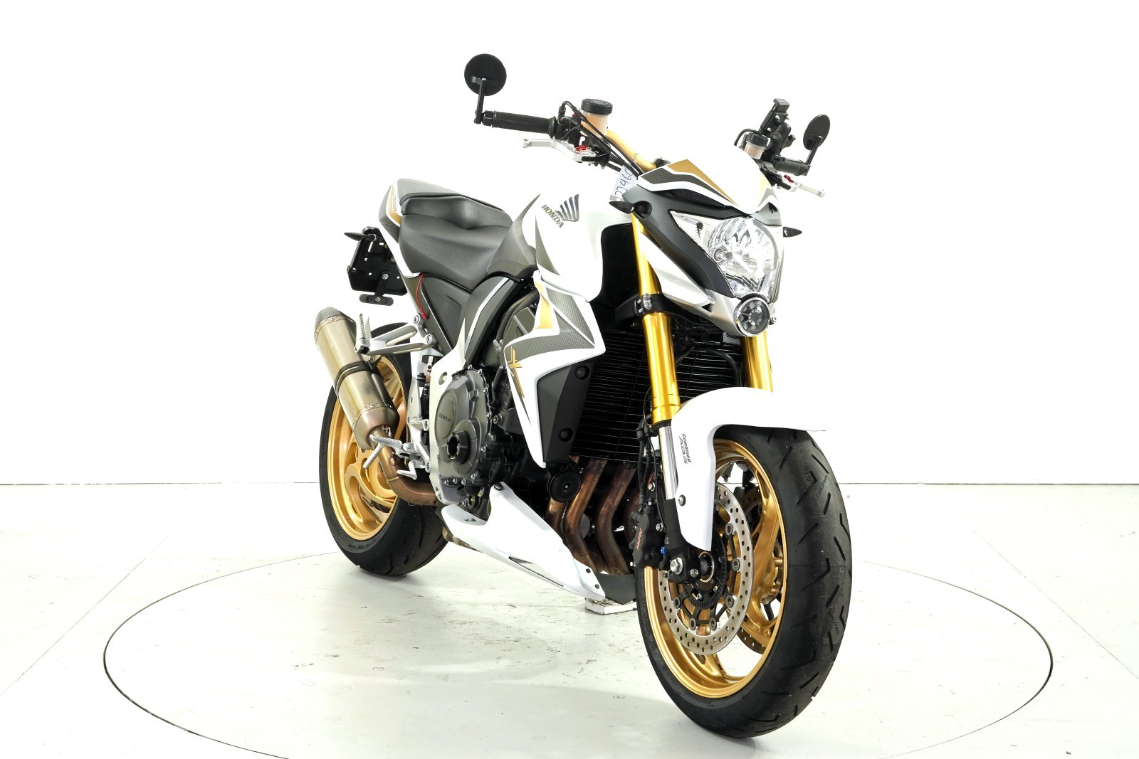 HONDA CB 1000 R ABS-showroom-element-1
