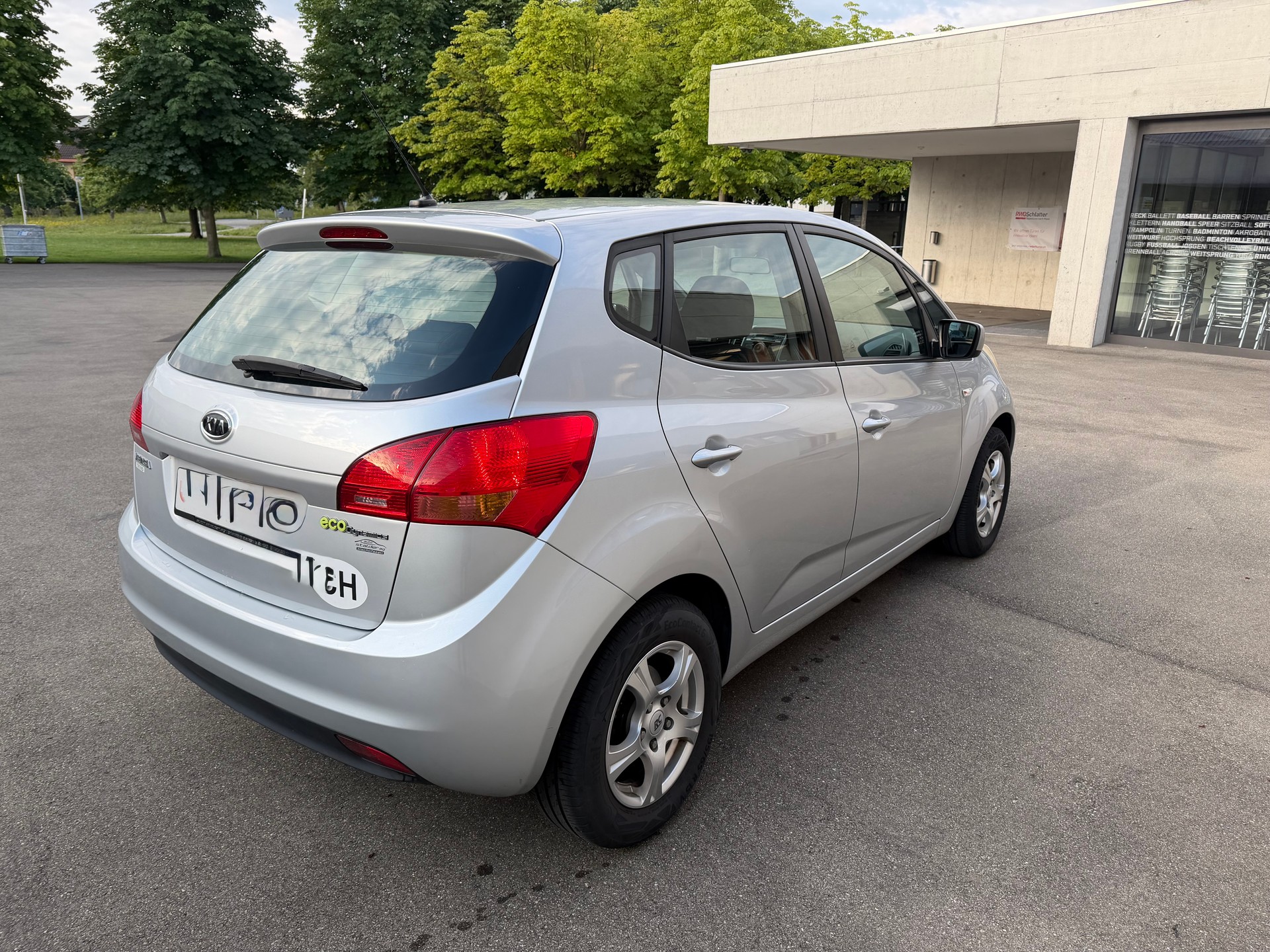 KIA 1.6 CVVT Trend-image-1