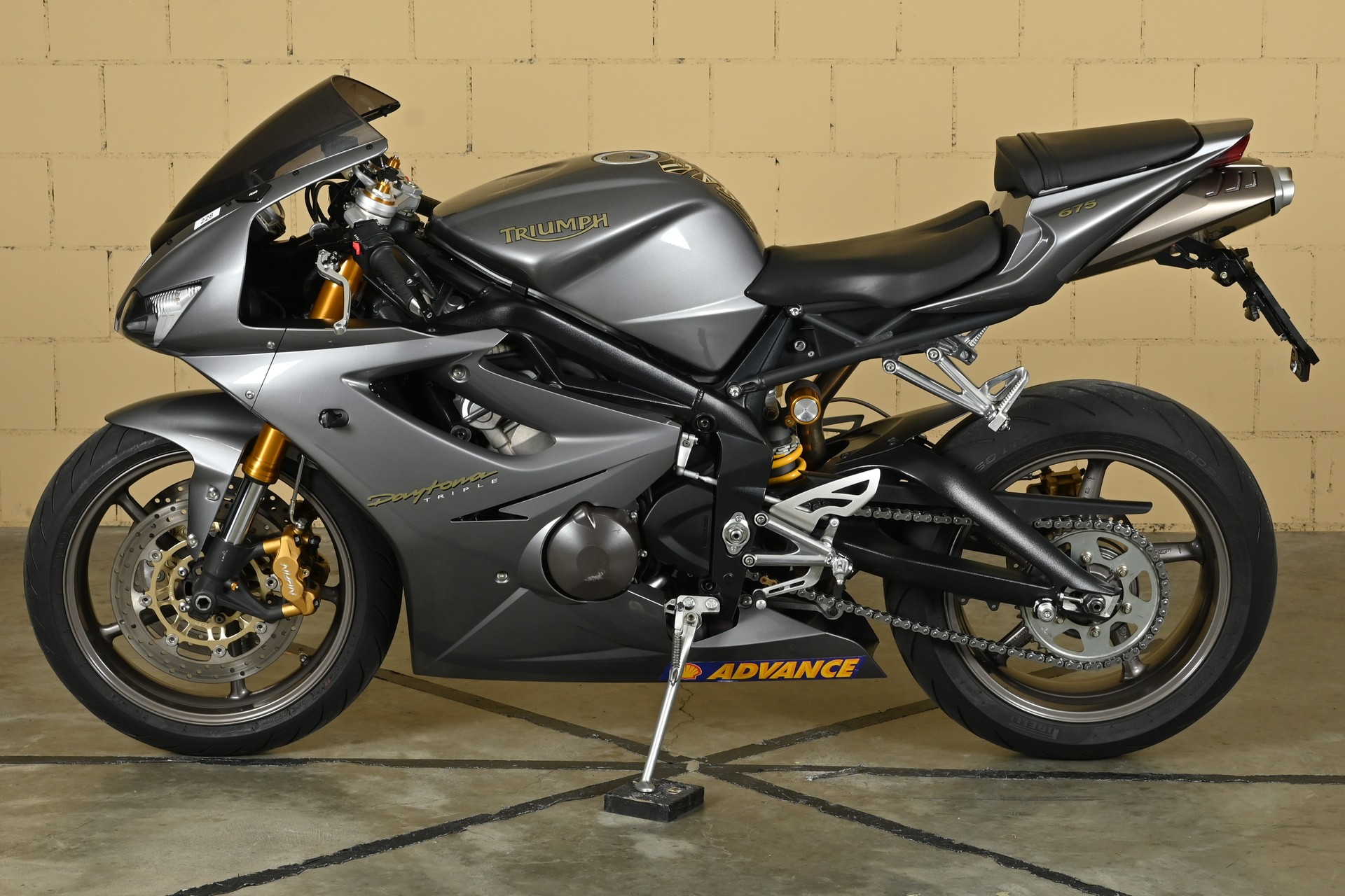 TRIUMPH Daytona 675-image-4
