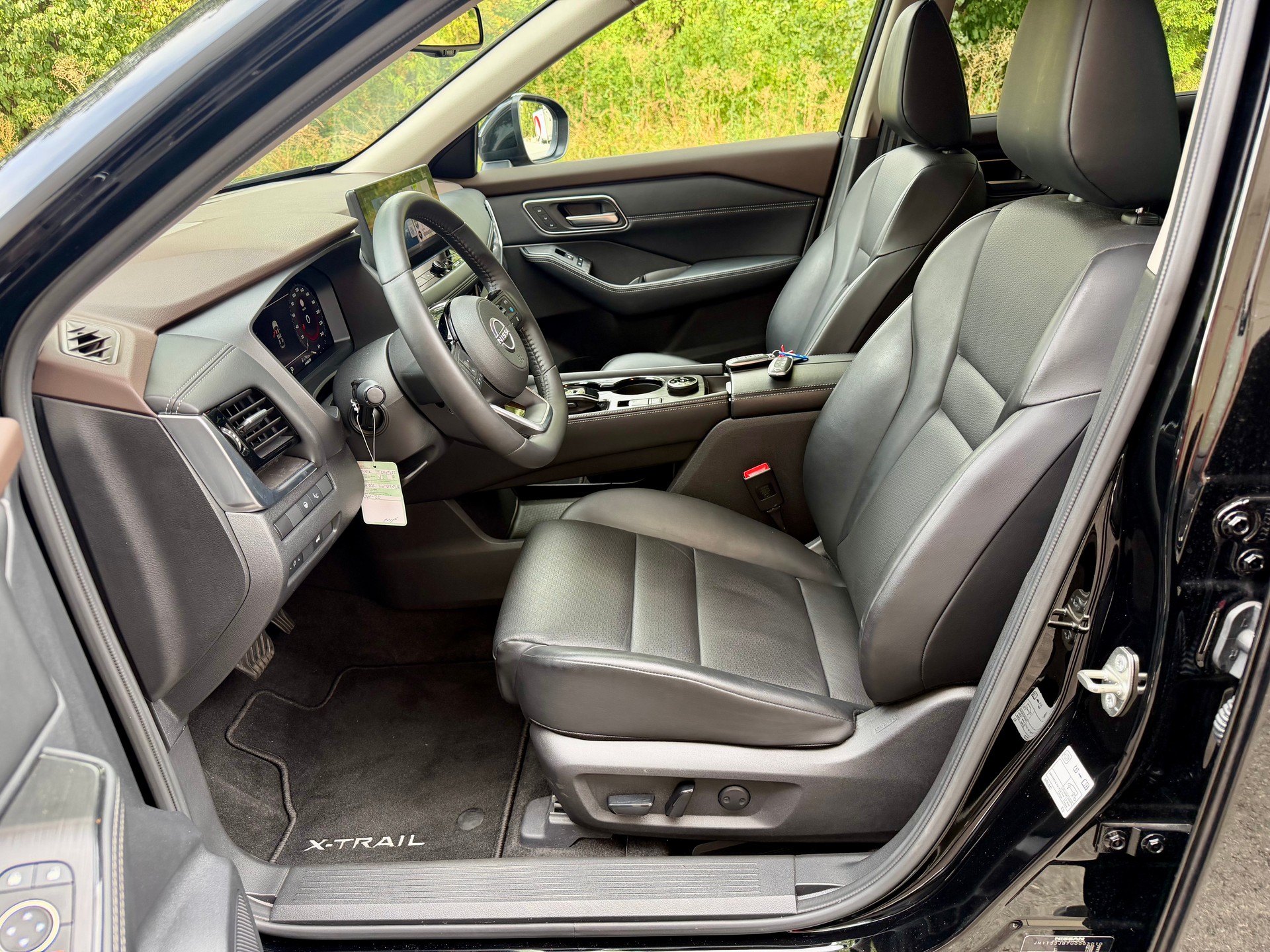 NISSAN X-Trail 1.5 VC-T e-Power 4WD 7 Sitze Tekna - 8-fach Alu - CH Fahrzeug aus 1. Hand -.-image-6