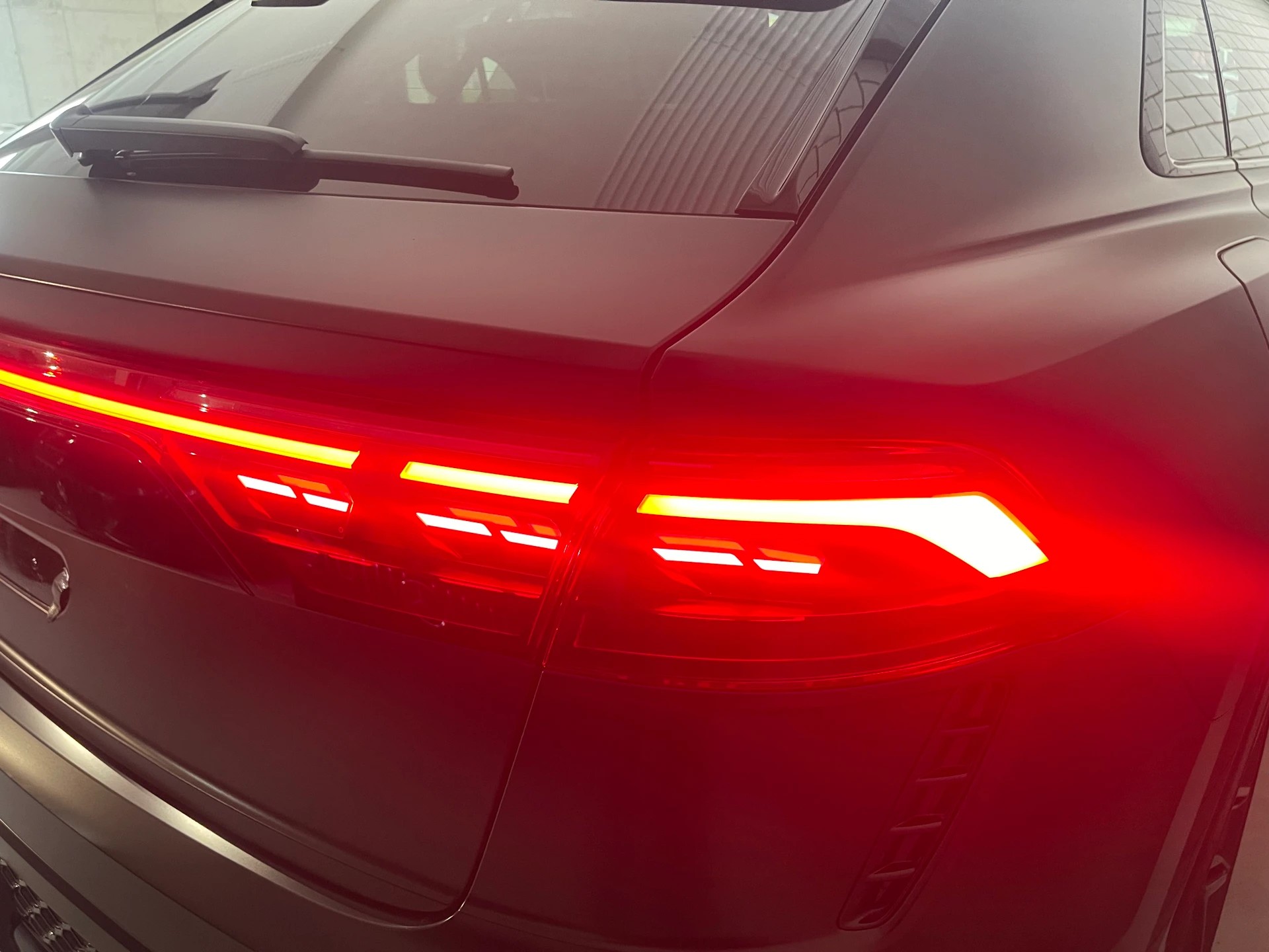 AUDI RSQ8 quattro Vollausstattung-image-3