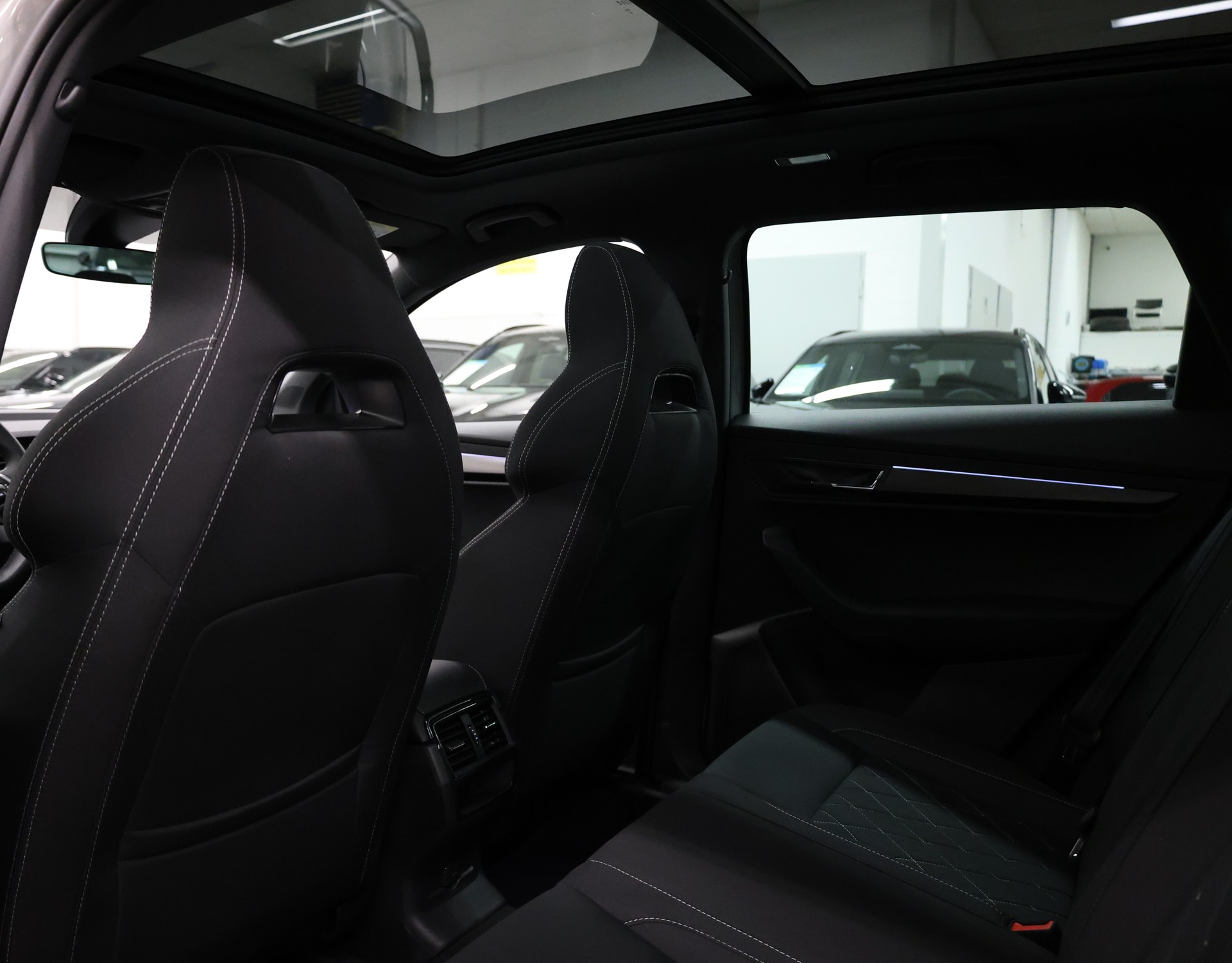 SKODA Karoq 1.5 TSI SportLine DSG-image-22