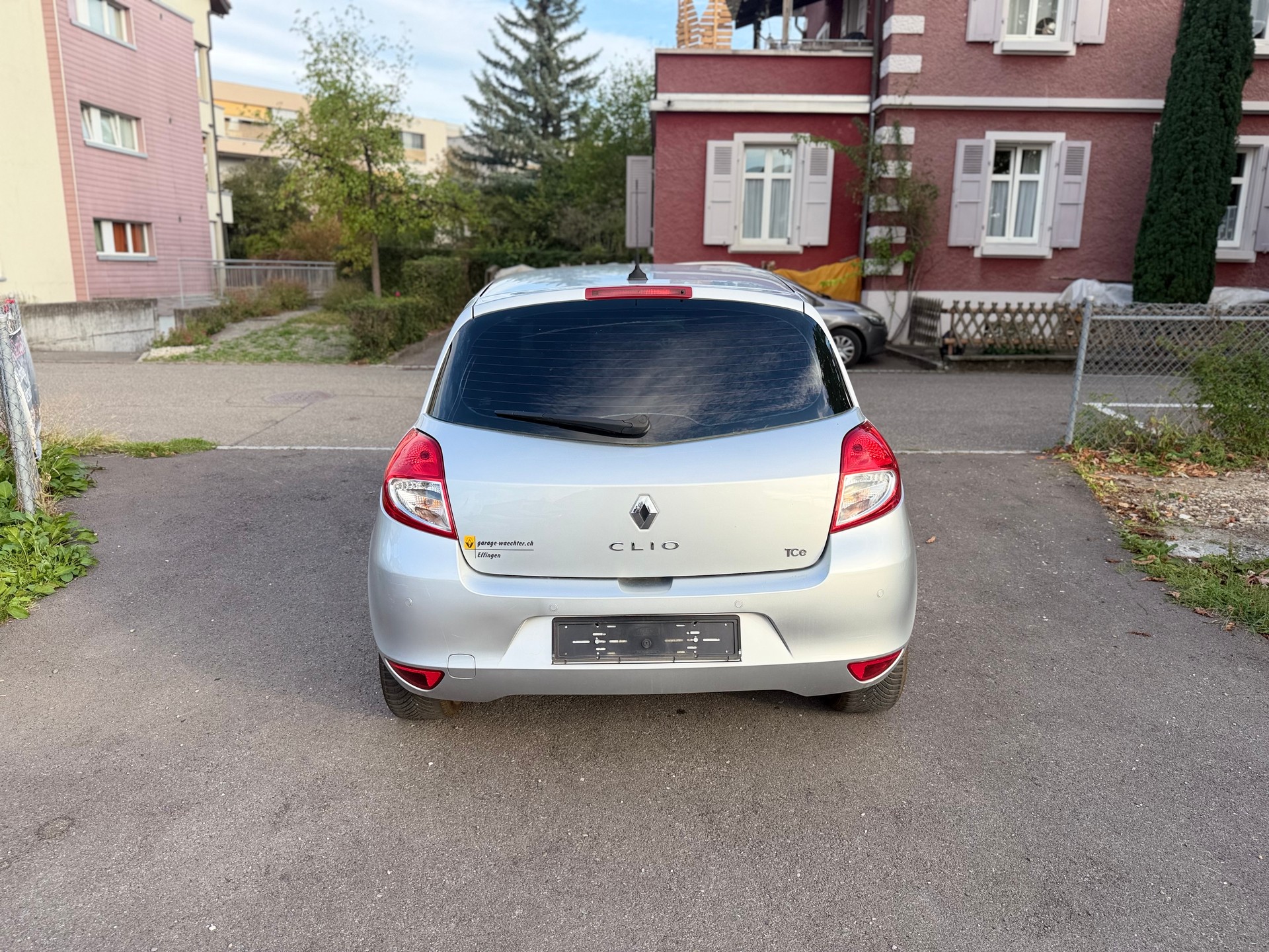RENAULT Clio 1.2 16V Turbo Night&Day-image-1